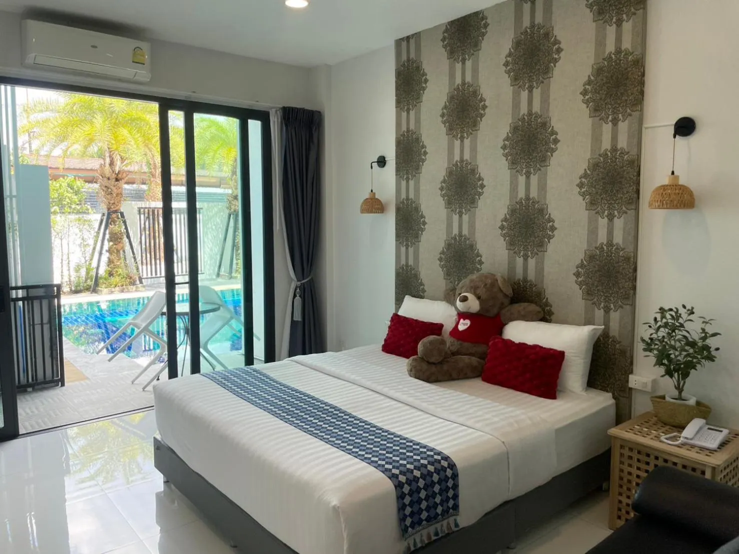 Bed in Baan Yamoo Ranong