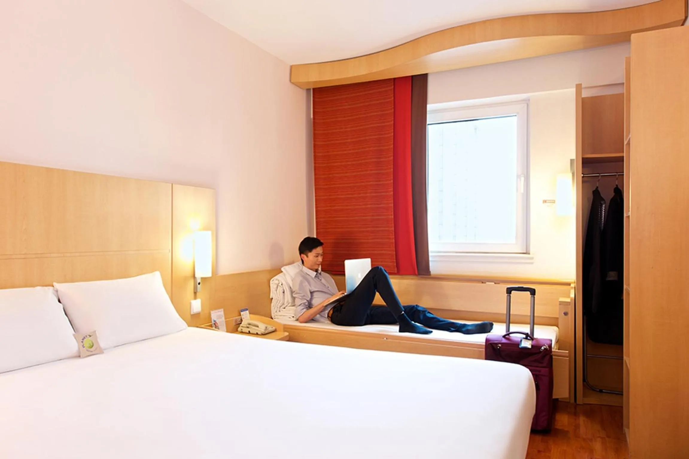 Bed in Ibis Beijing Dongdaqiao