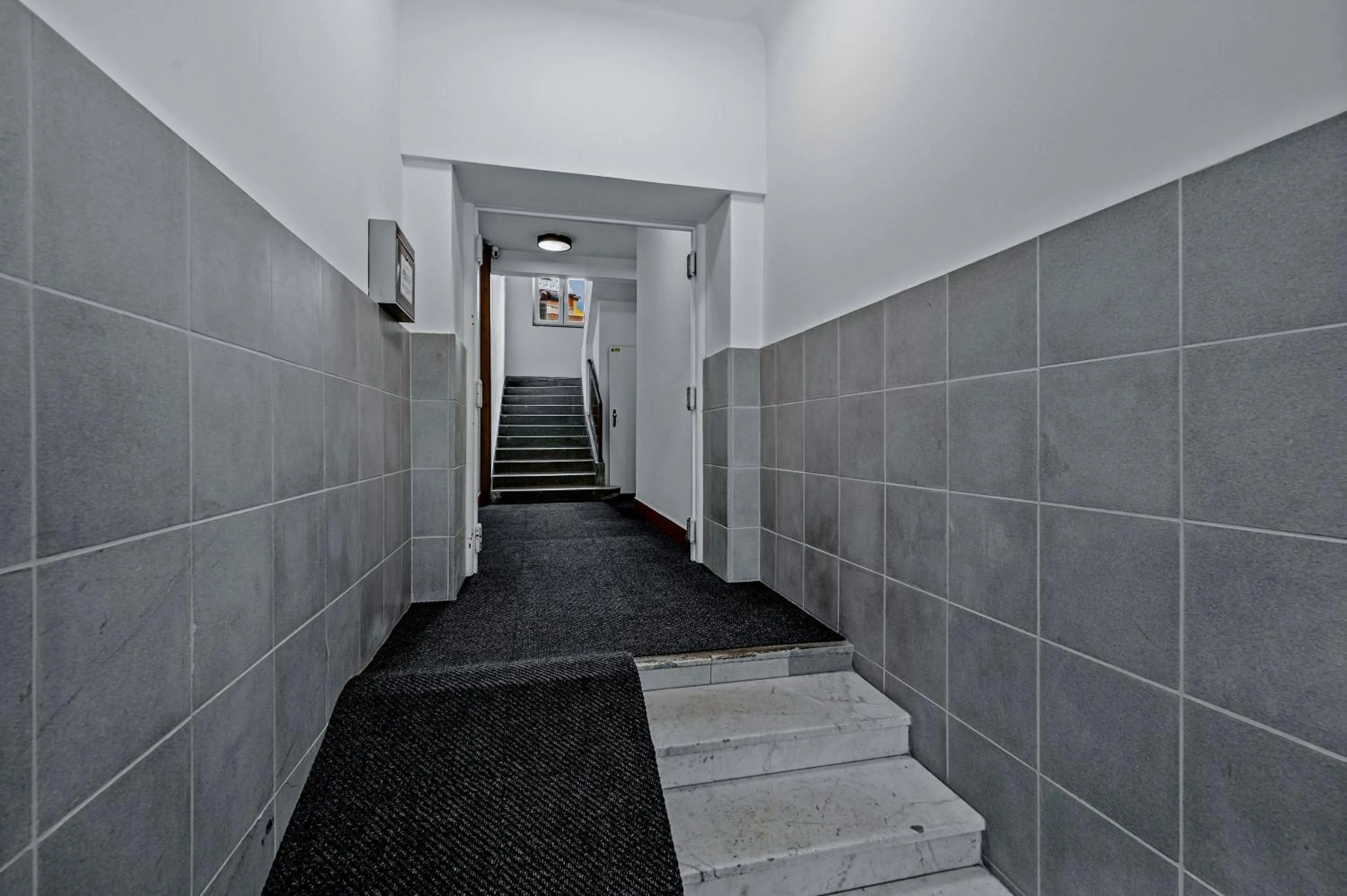 Area and facilities in 7Days B&B