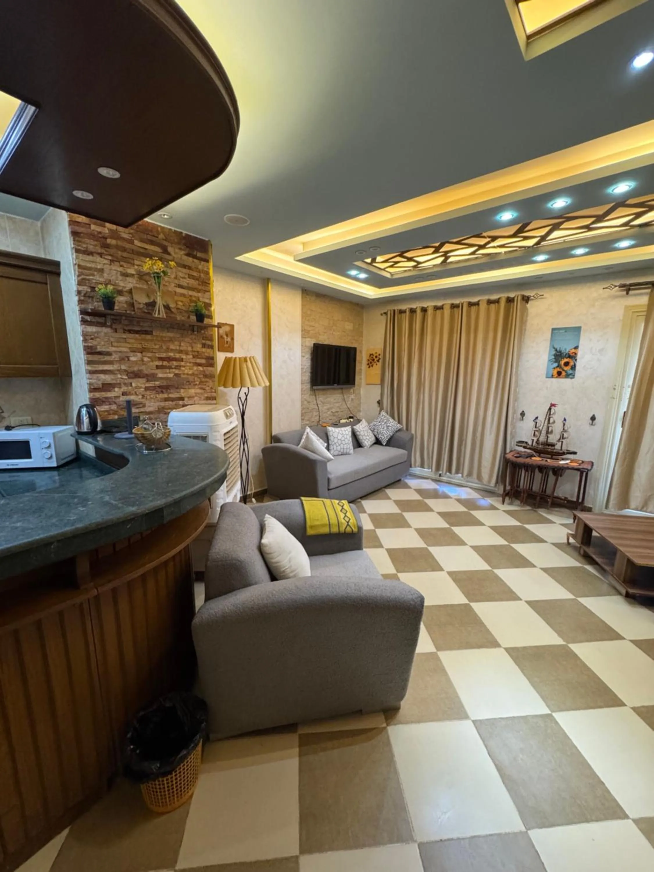 La Sirena Villa for Families only