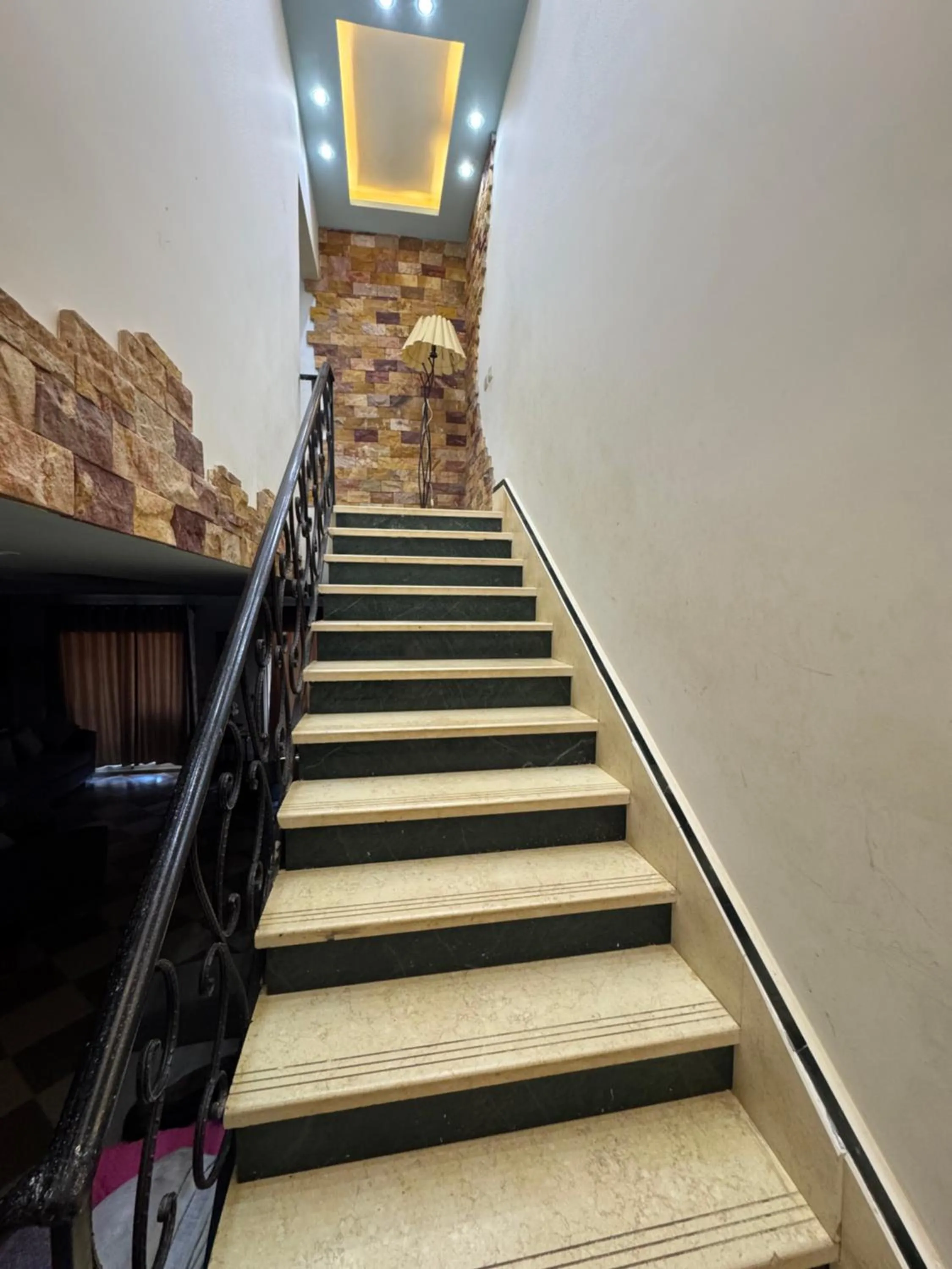 La Sirena Villa for Families only