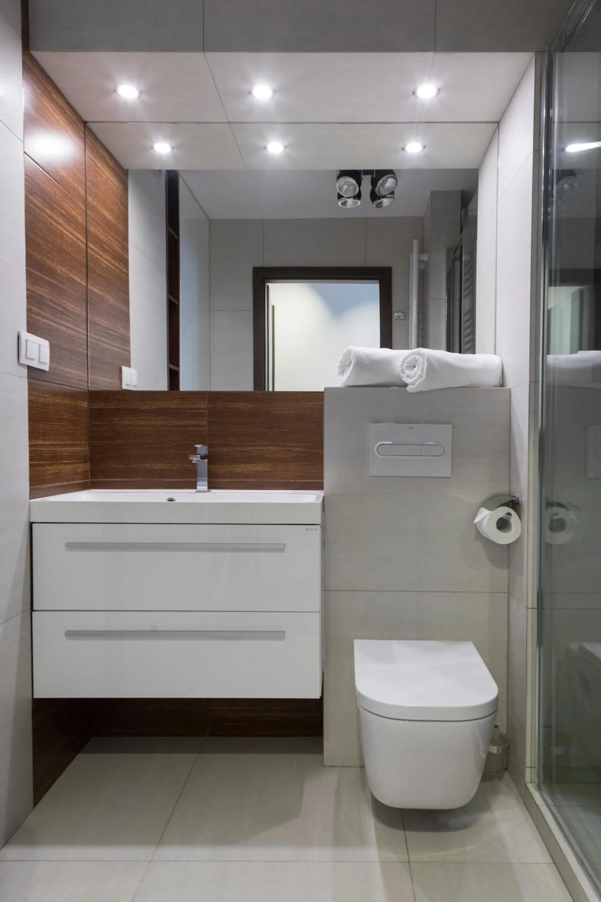 Bathroom in Apartament Moniuszki by Your Freedom