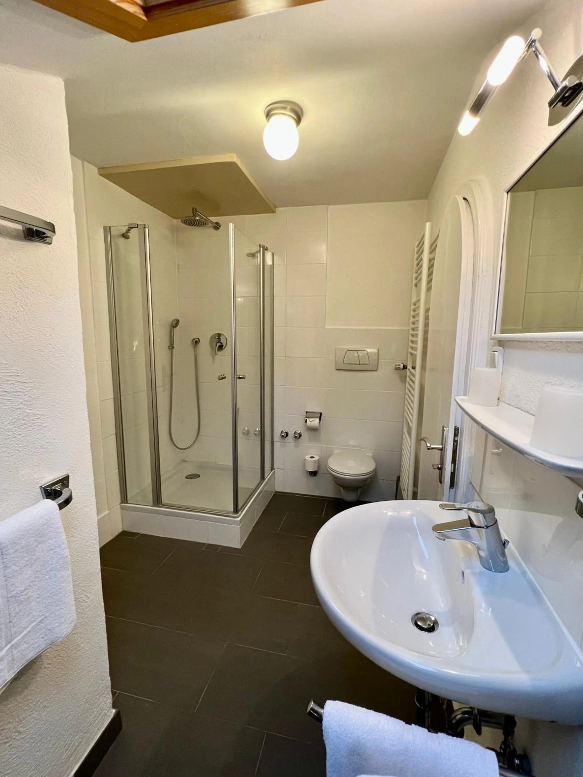 Bathroom in Gästehaus Alpvital