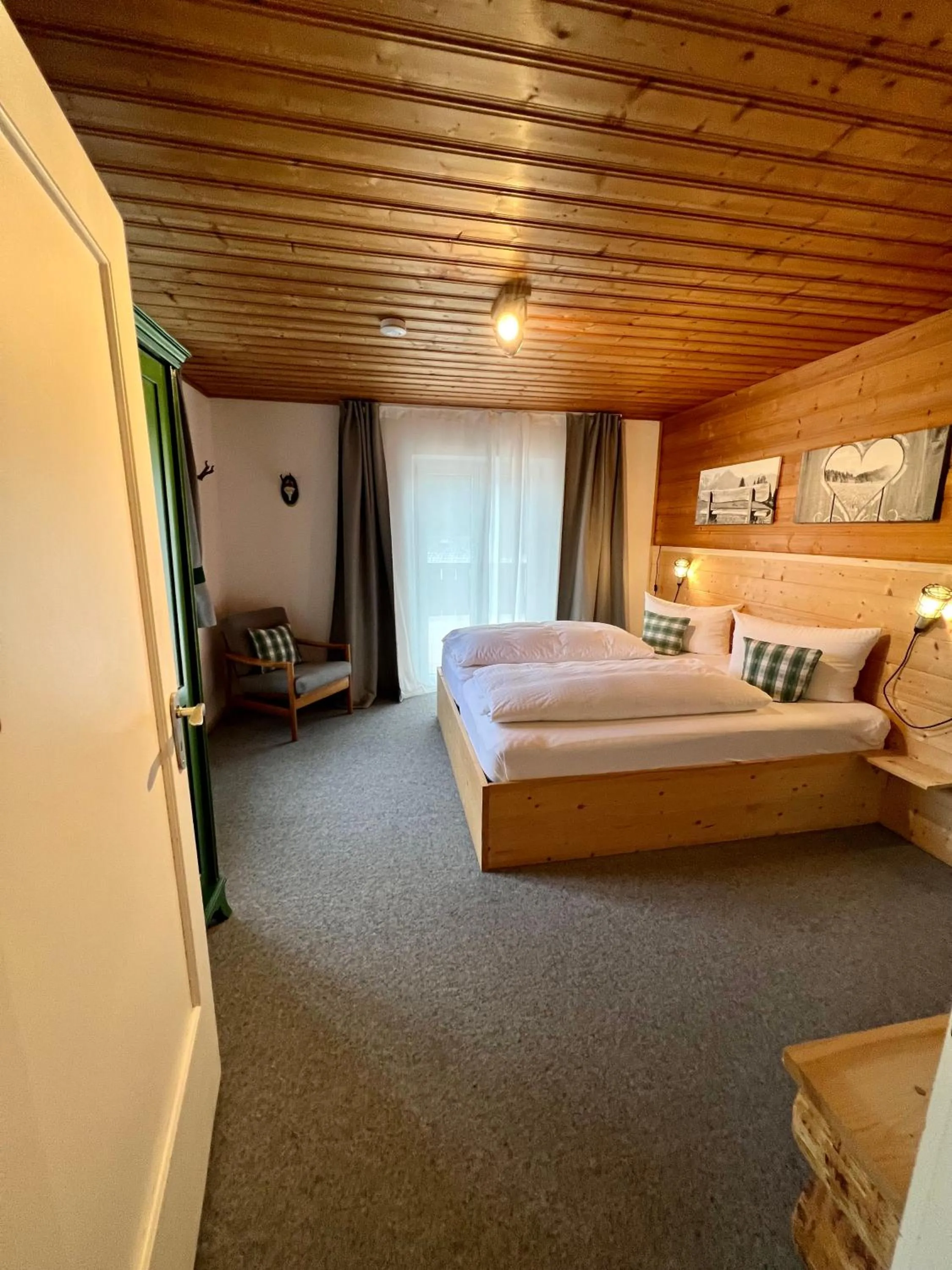 Bedroom, Bed in Gästehaus Alpvital