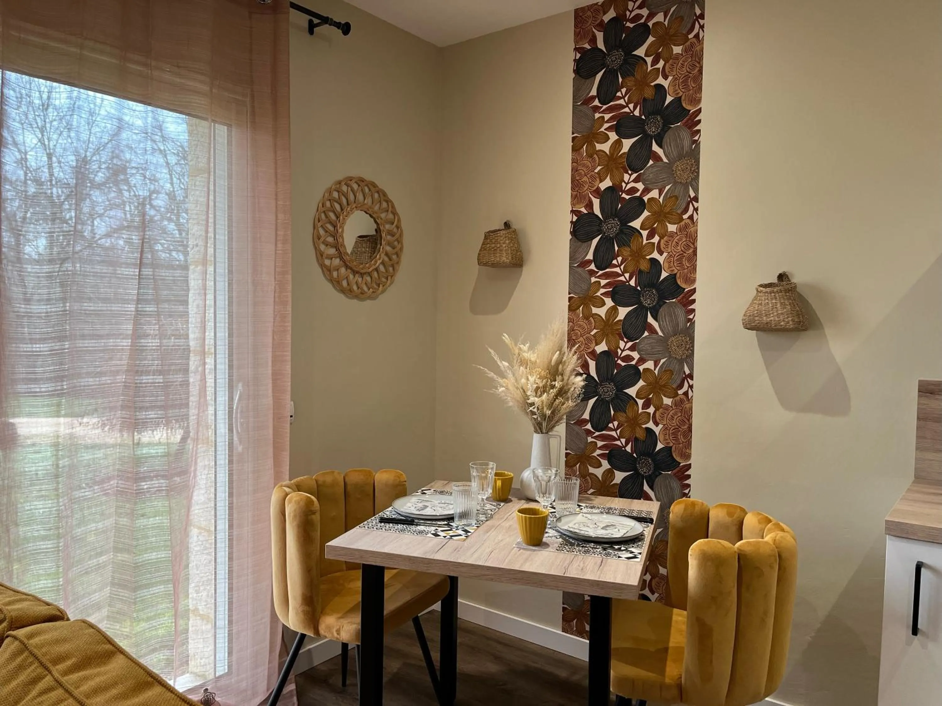 Dining area in Les Chenes Rouges