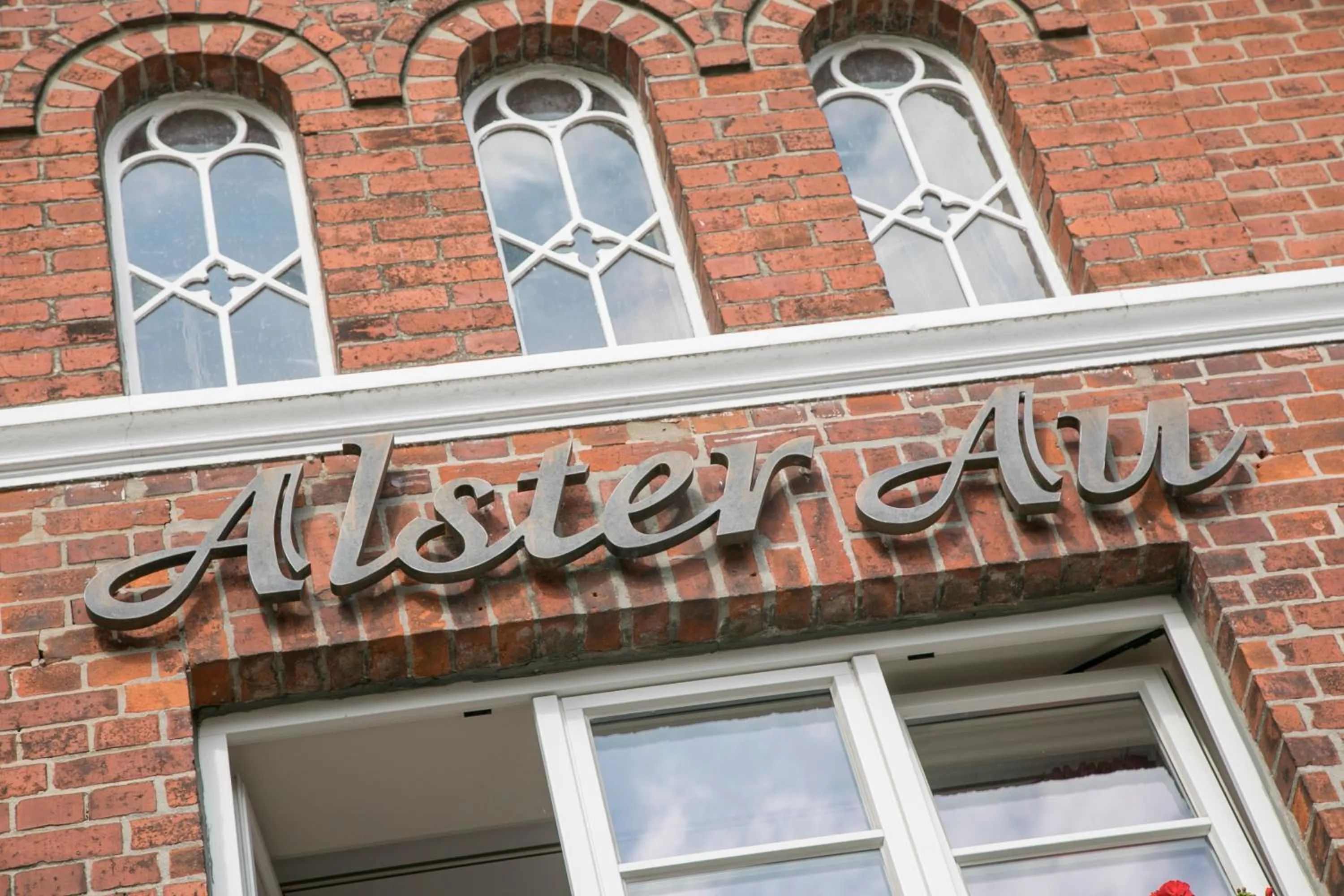 Text overlay in Hotel Alster Au