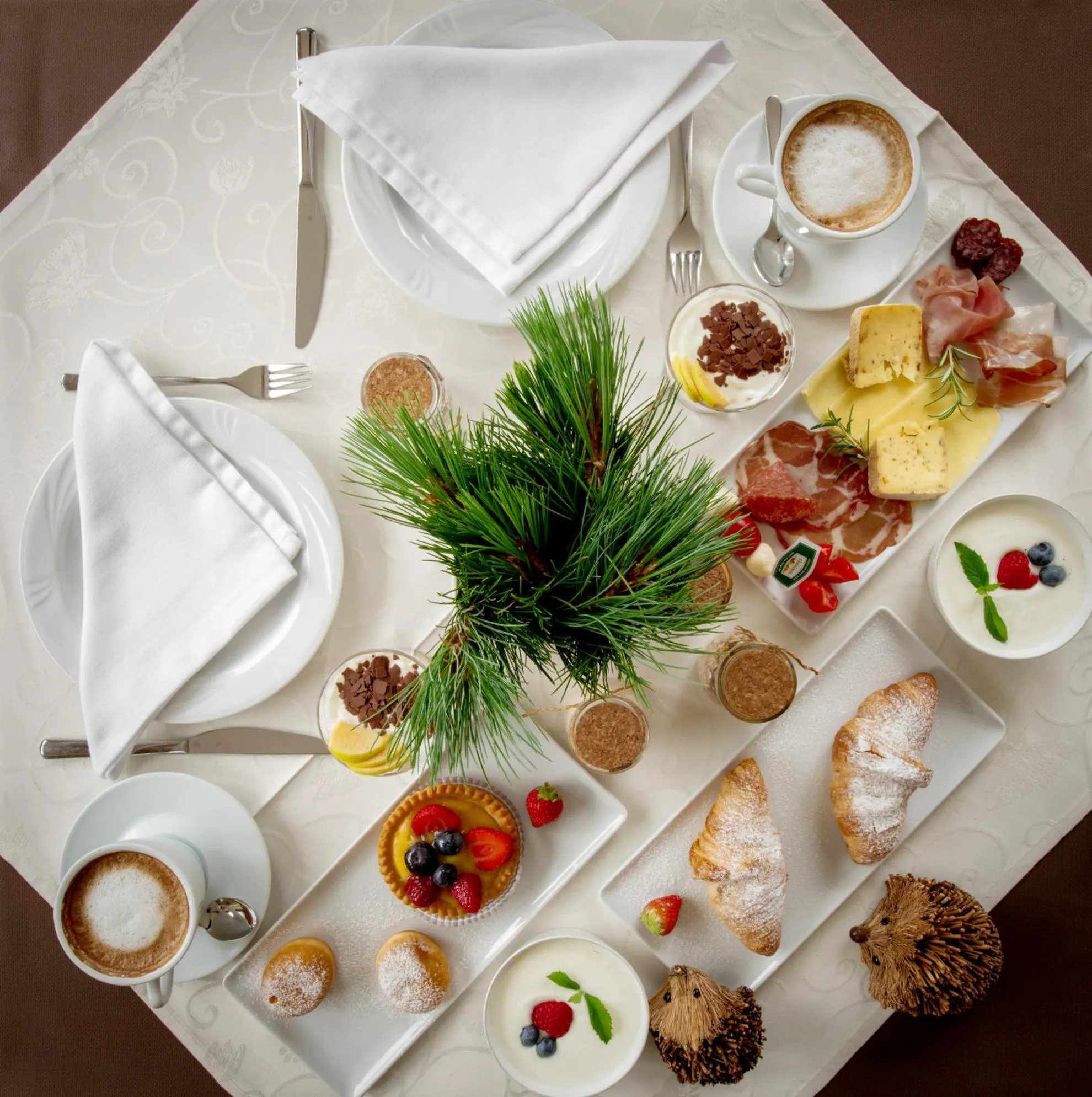 Breakfast in Garni Sunela B&B