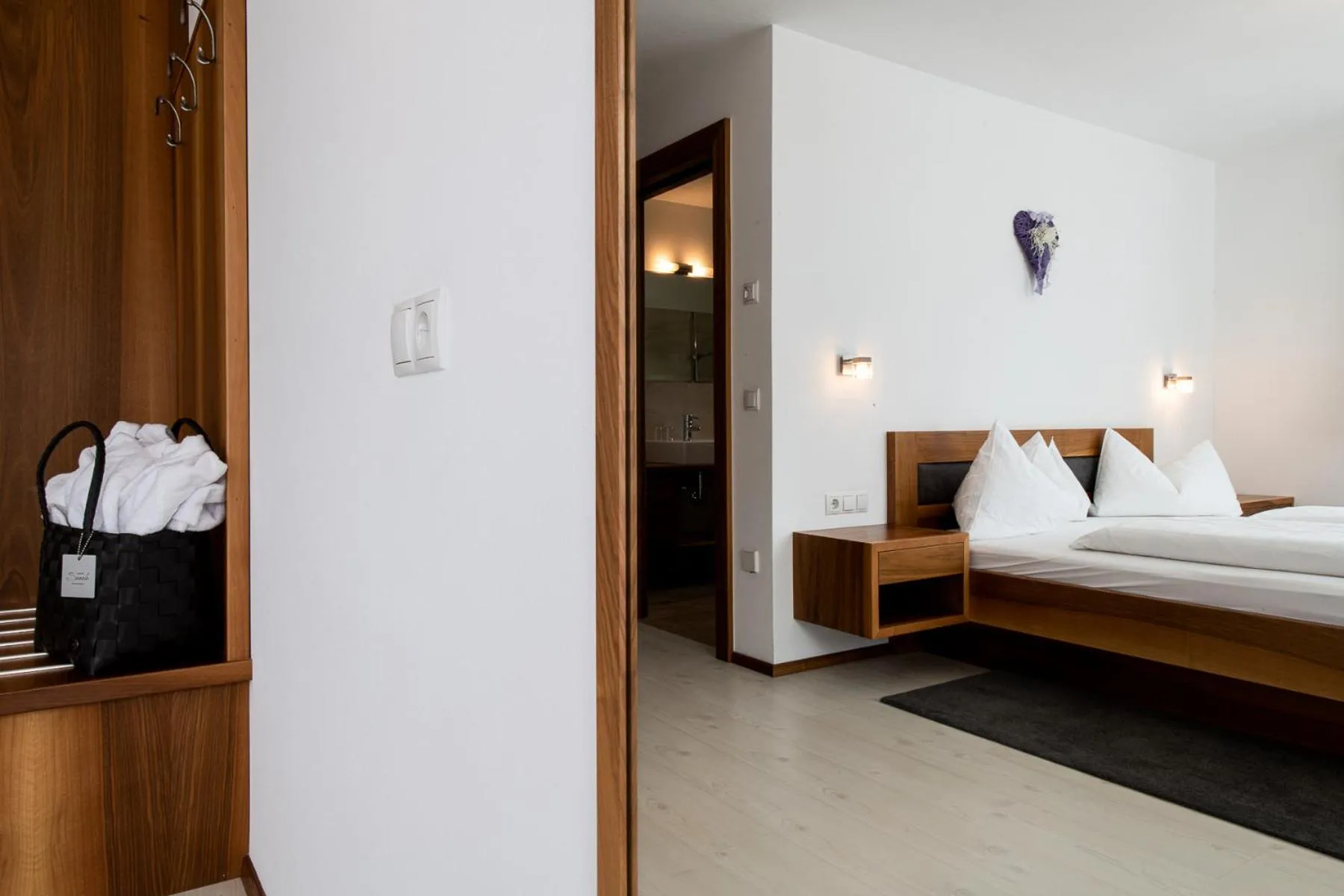 Photo of the whole room, Bed in Garni Sunela B&B