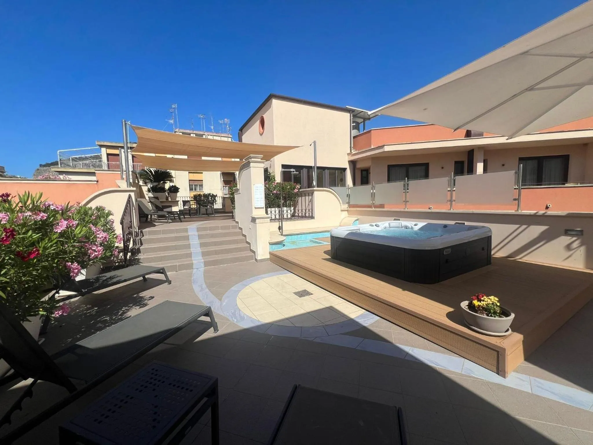 Solarium in Artemis Hotel