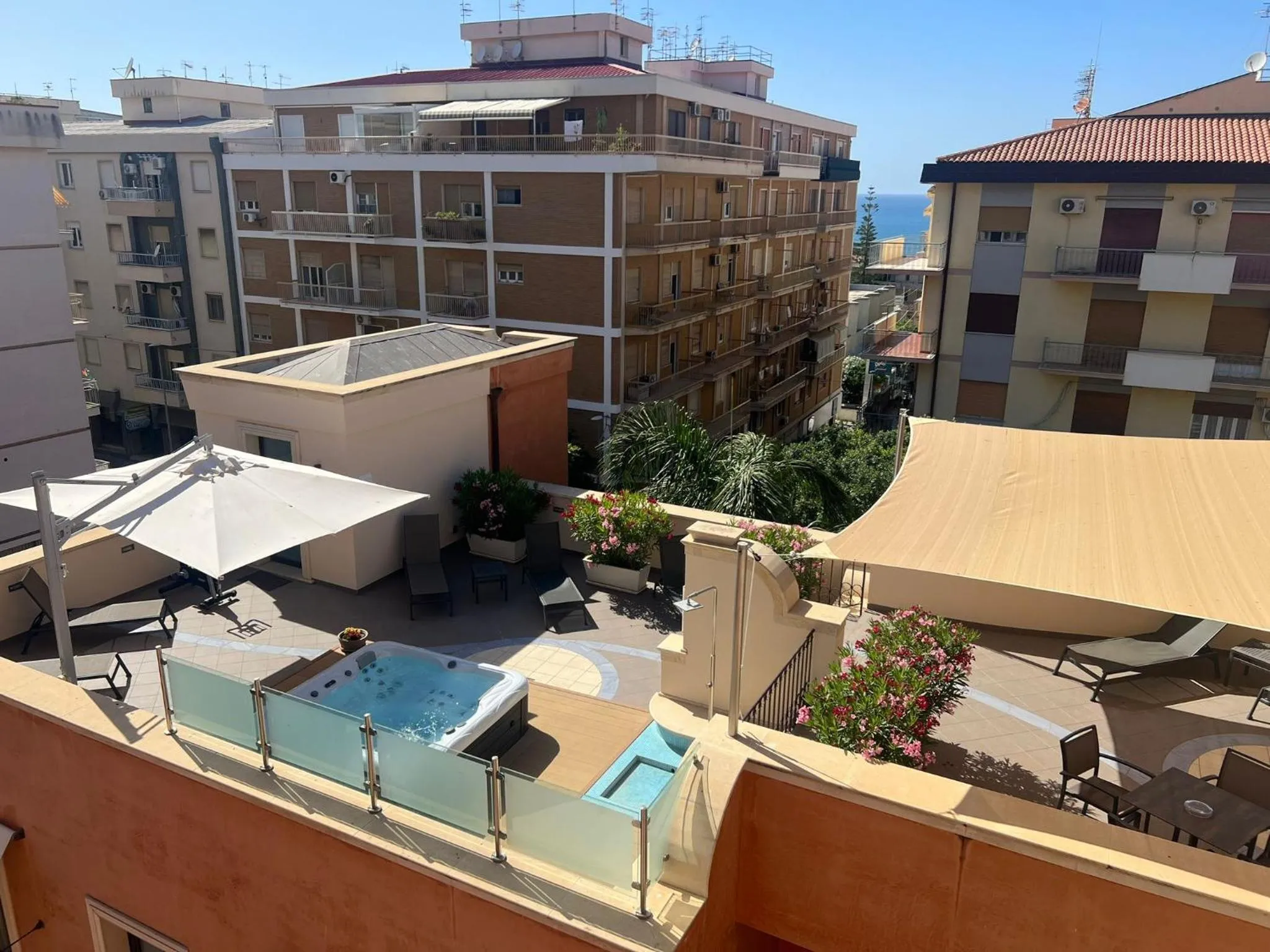 Solarium in Artemis Hotel