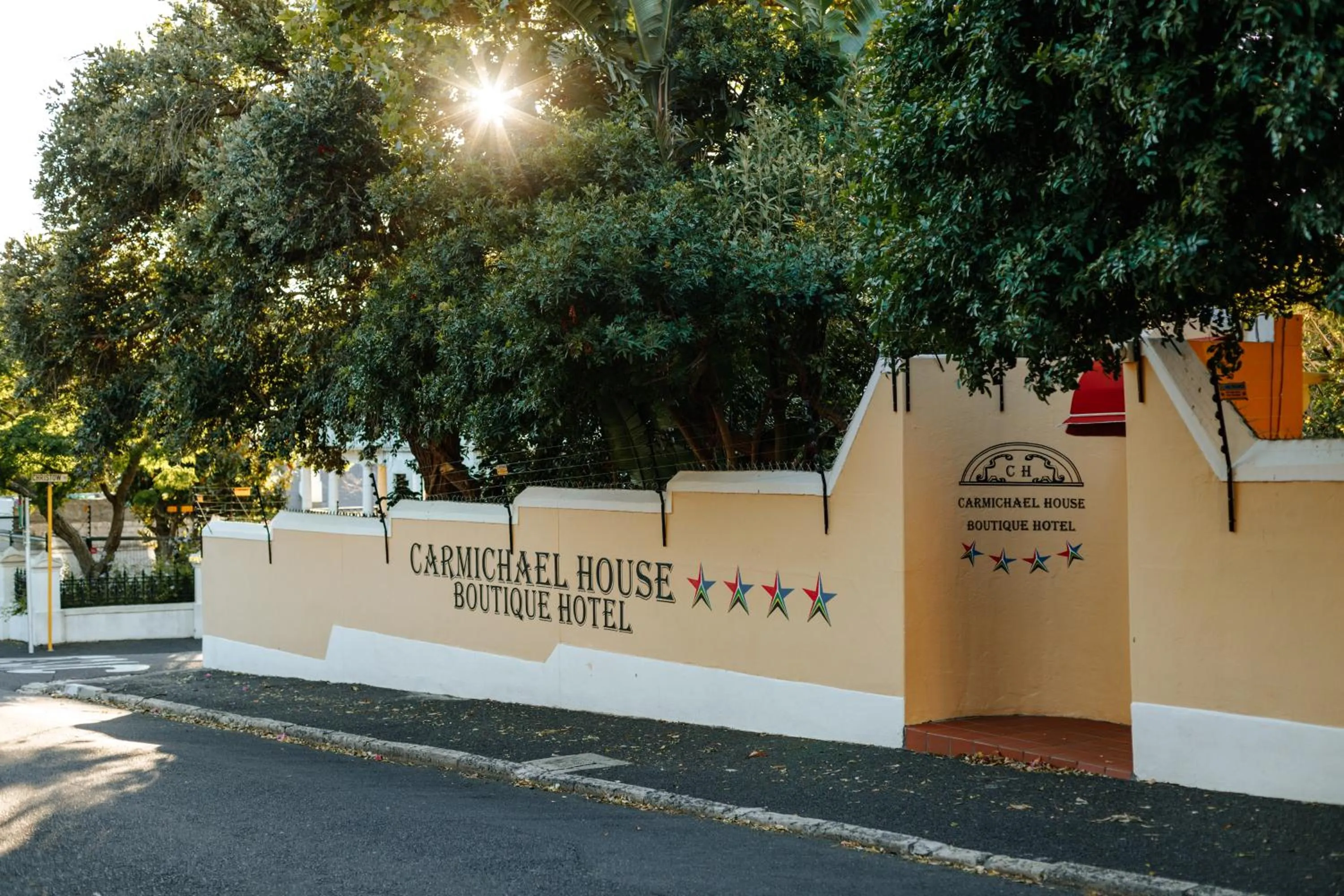 Day in Carmichael House Boutique Hotel