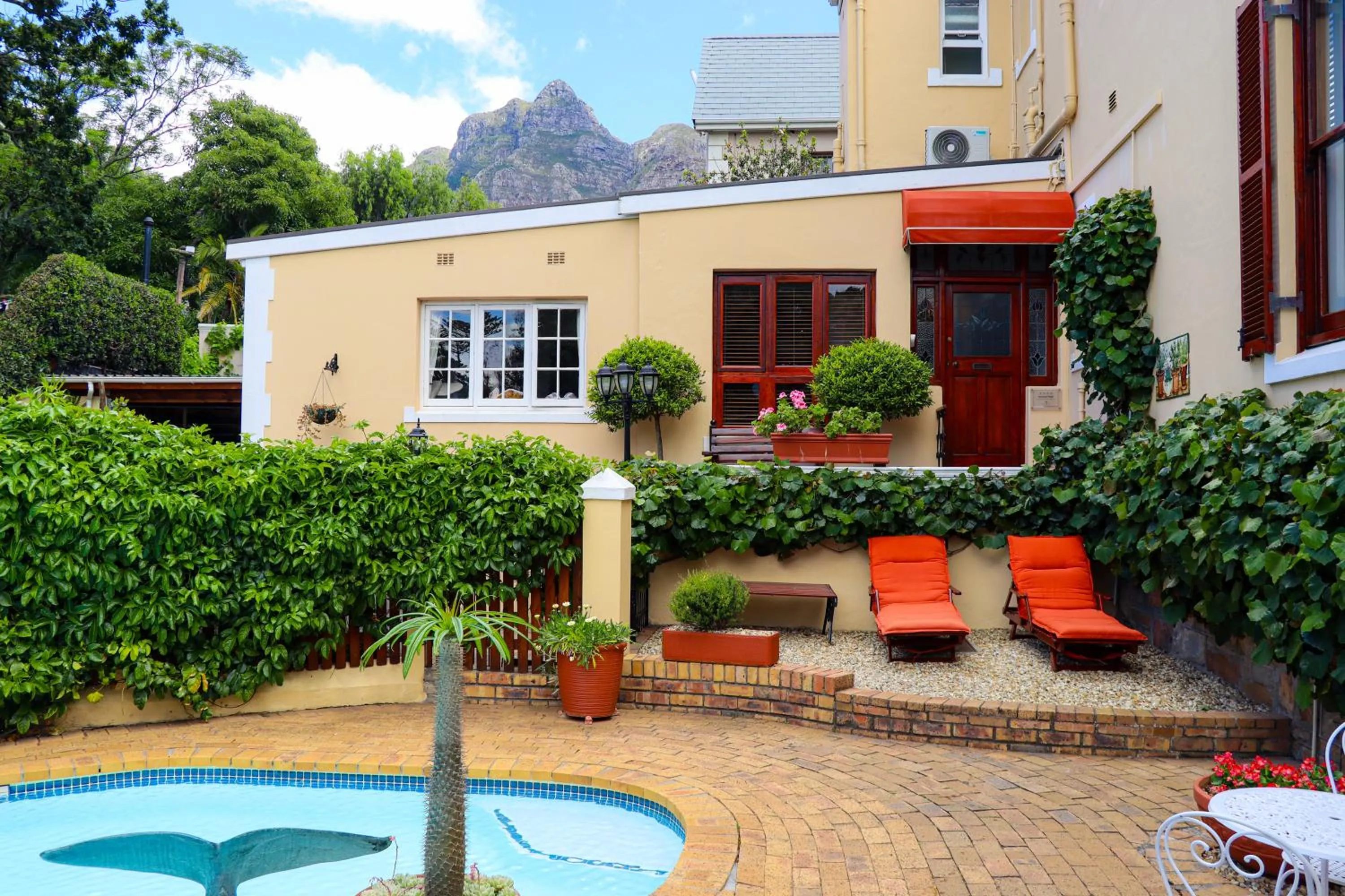 Mountain view in Carmichael House Boutique Hotel