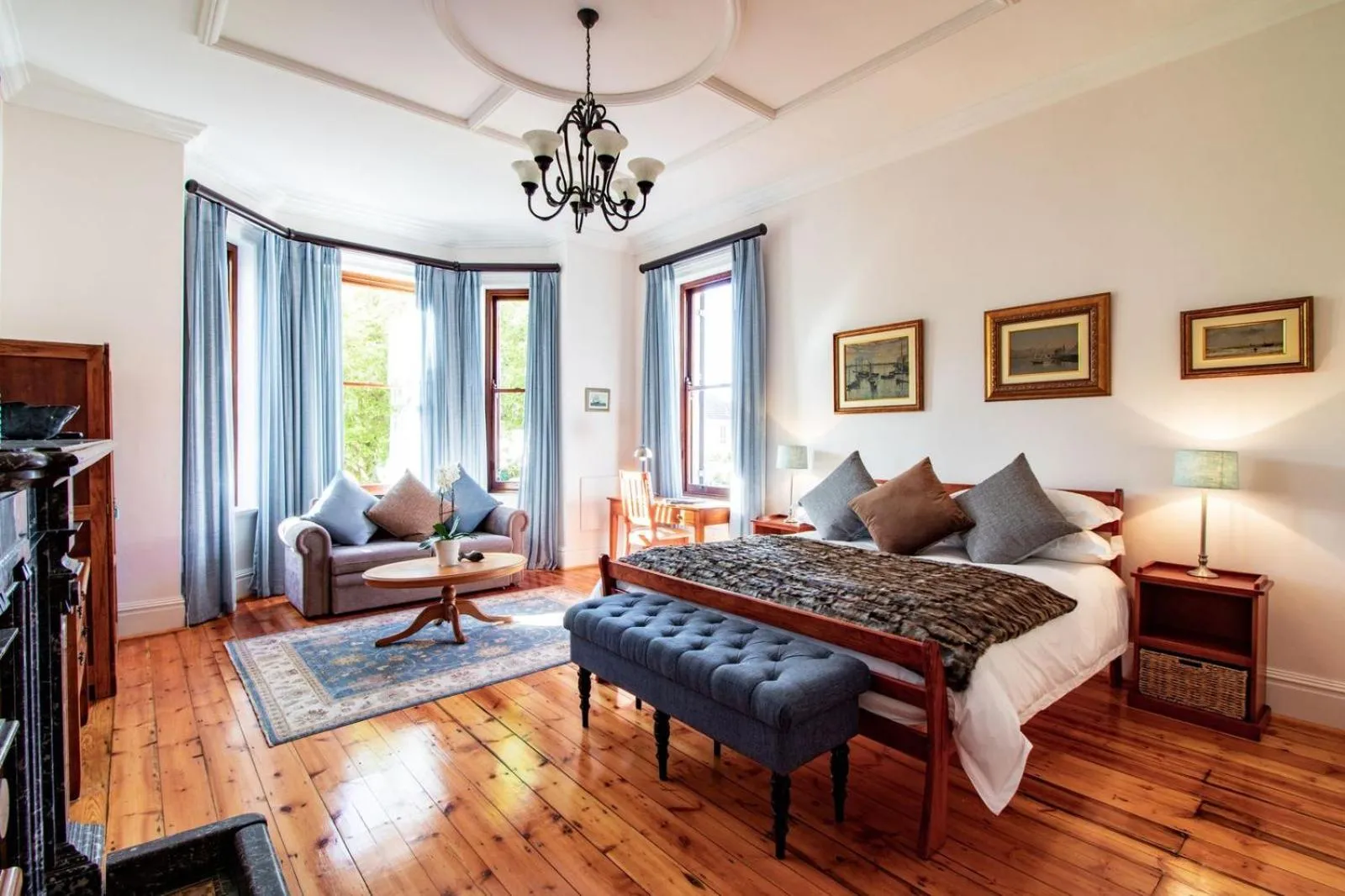 Photo of the whole room in Carmichael House Boutique Hotel