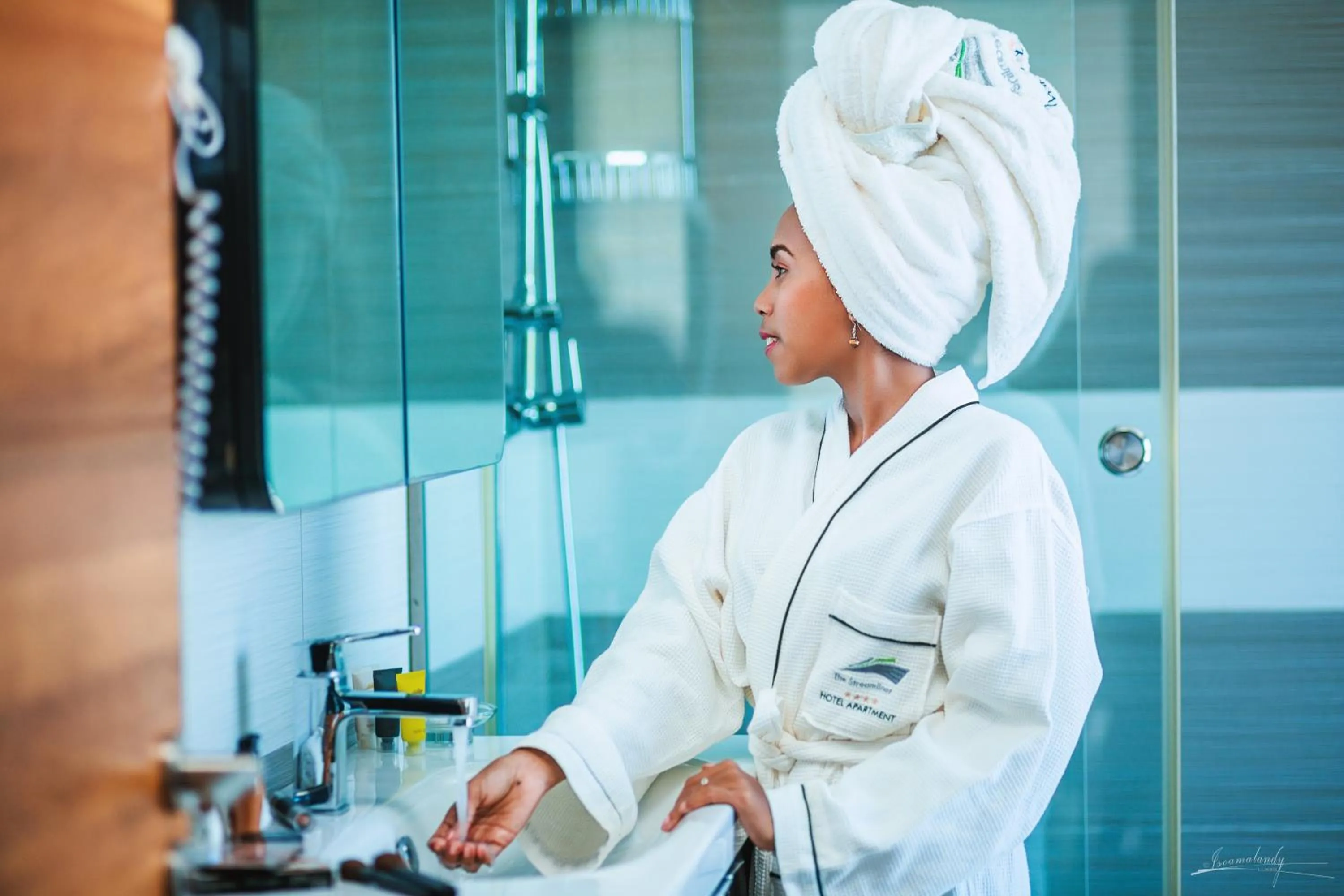 People in The Streamliner Hotel Apartment