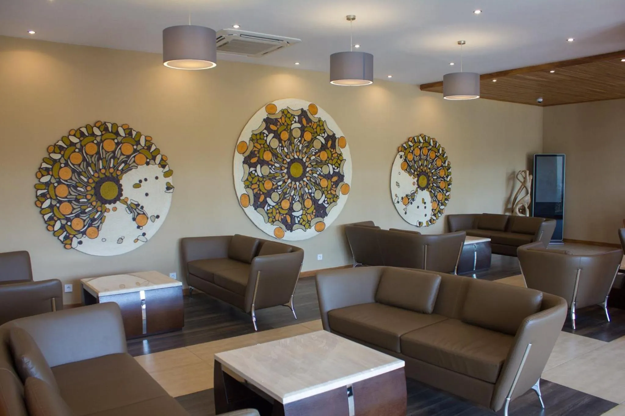 Lobby or reception in The Streamliner Hotel Apartment