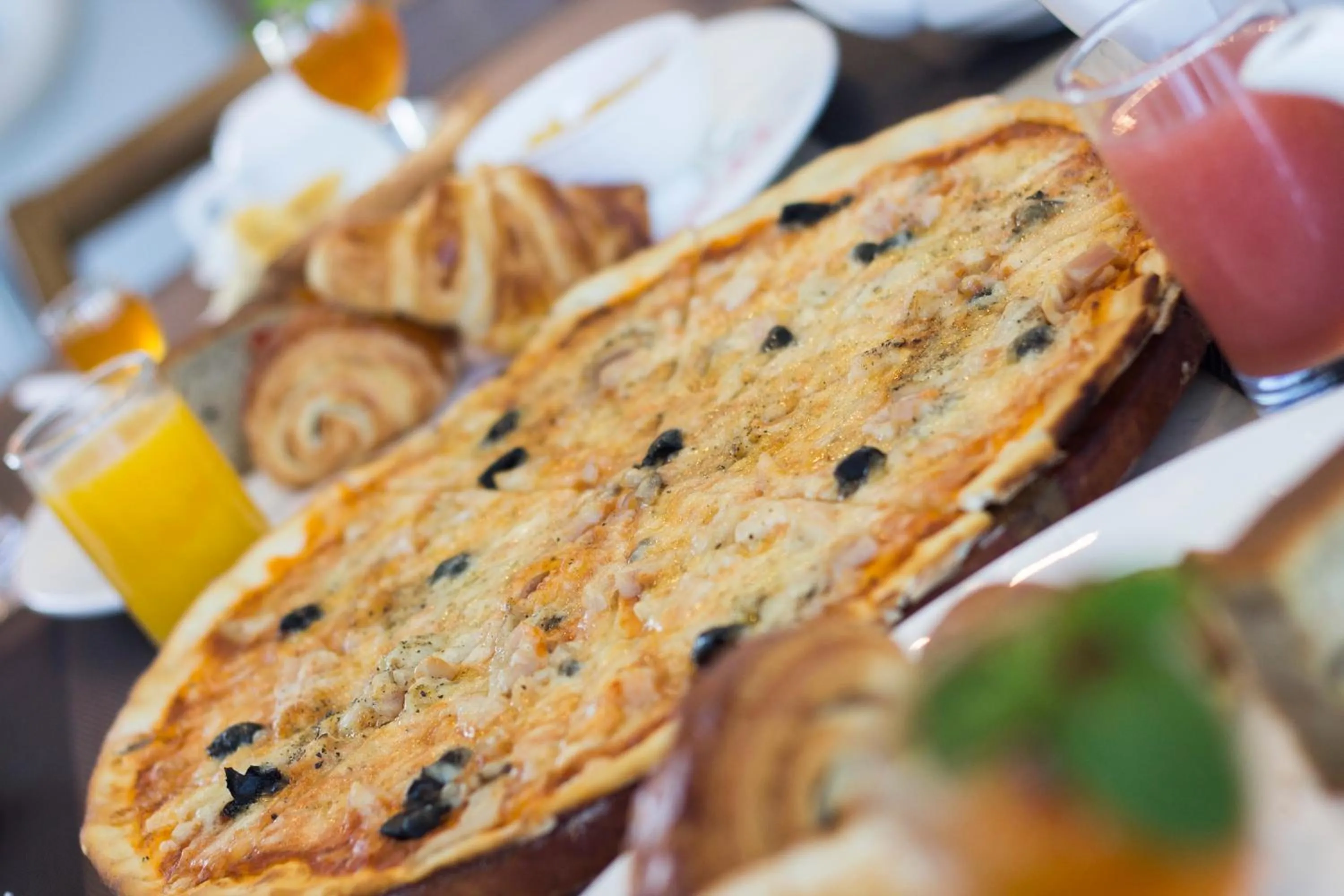 Food in The Streamliner Hotel Apartment