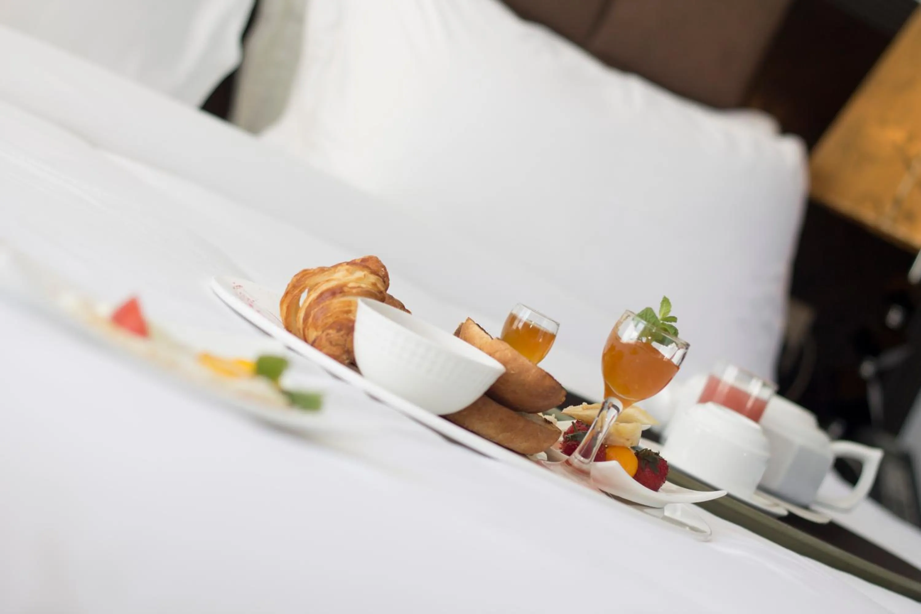 Continental breakfast in The Streamliner Hotel Apartment