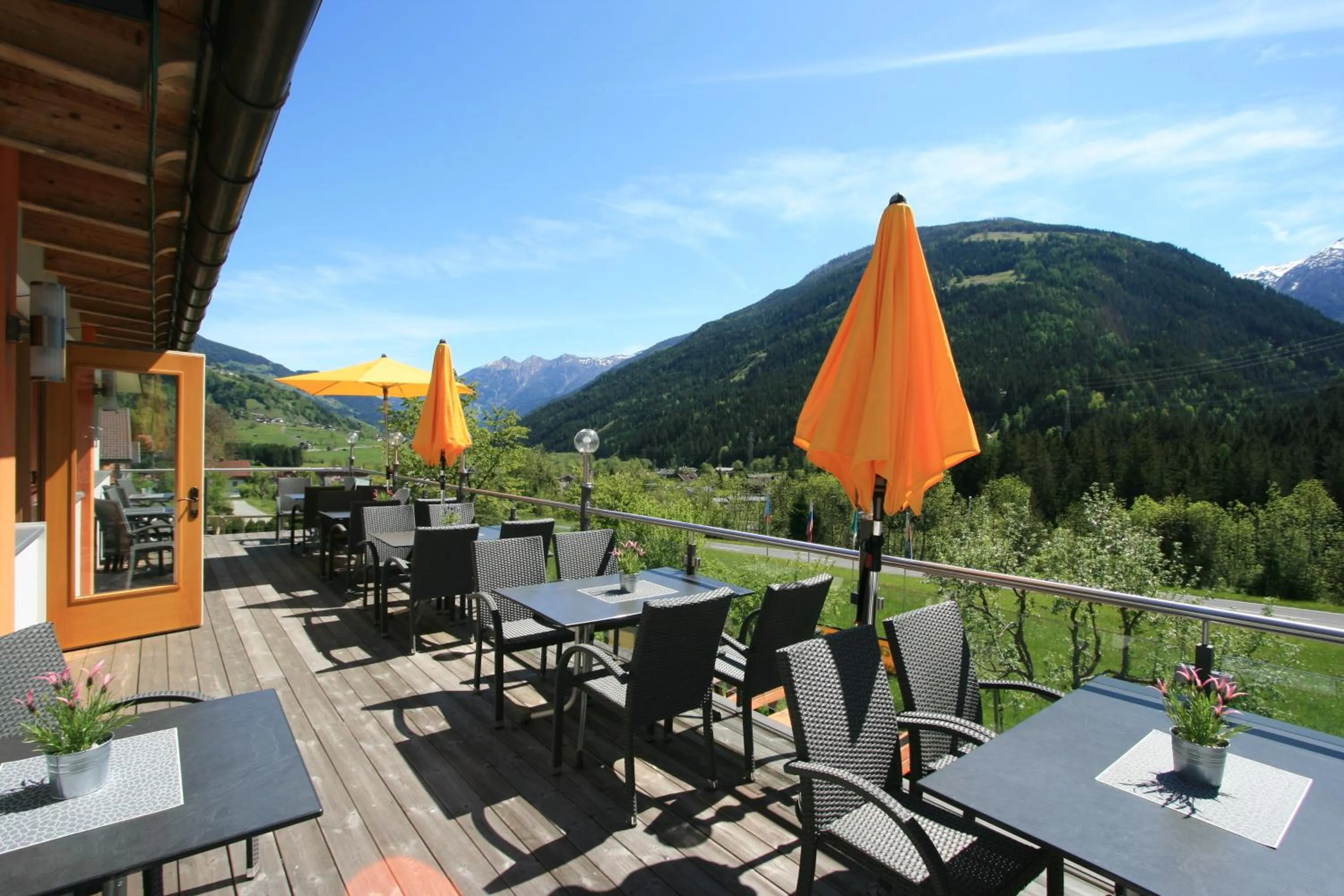 Patio in Hotel Stadlwirt