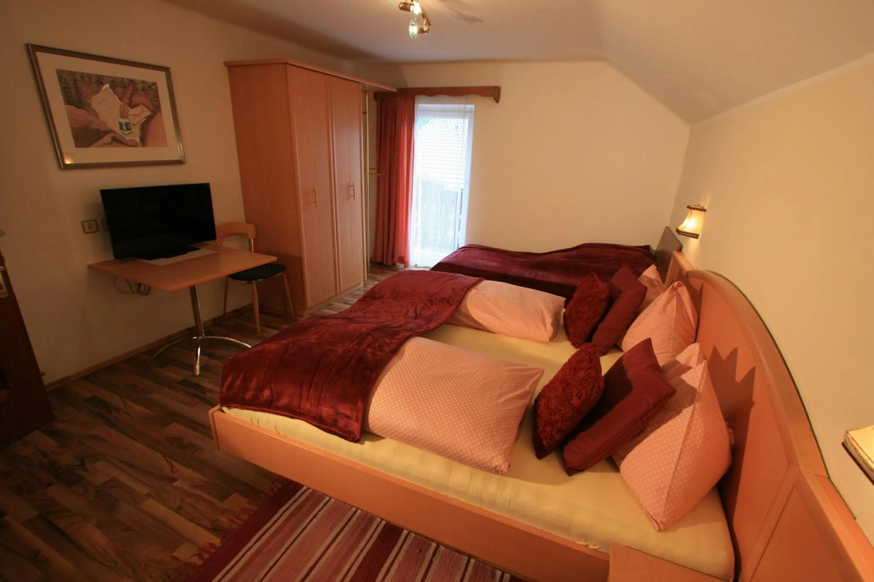 Photo of the whole room, Bed in Hotel Stadlwirt