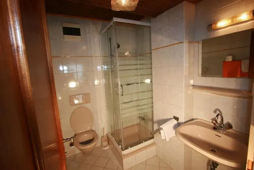 Triple Room in Hotel Stadlwirt Triple Room in Hotel Stadlwirt