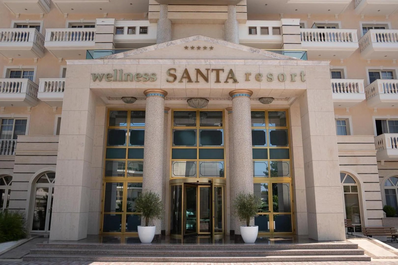 Facade/entrance in Wellness Santa Hotel - adults plus12