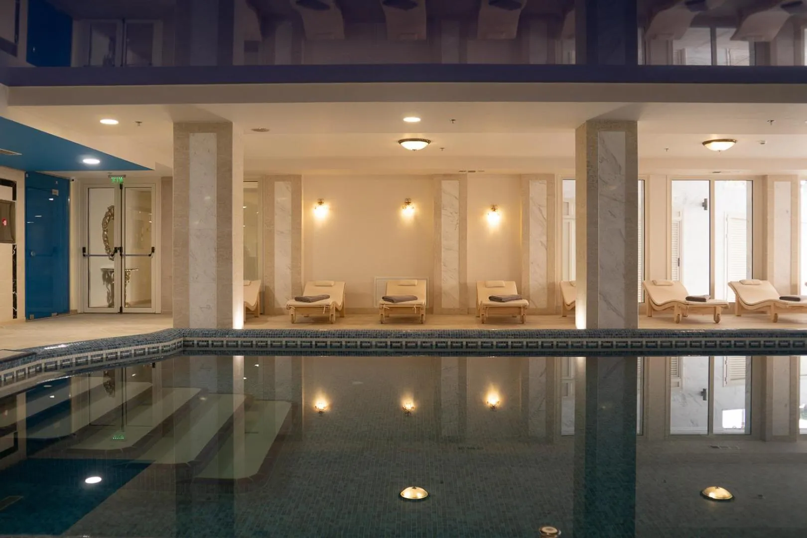 Swimming pool in Wellness Santa Hotel - adults plus12