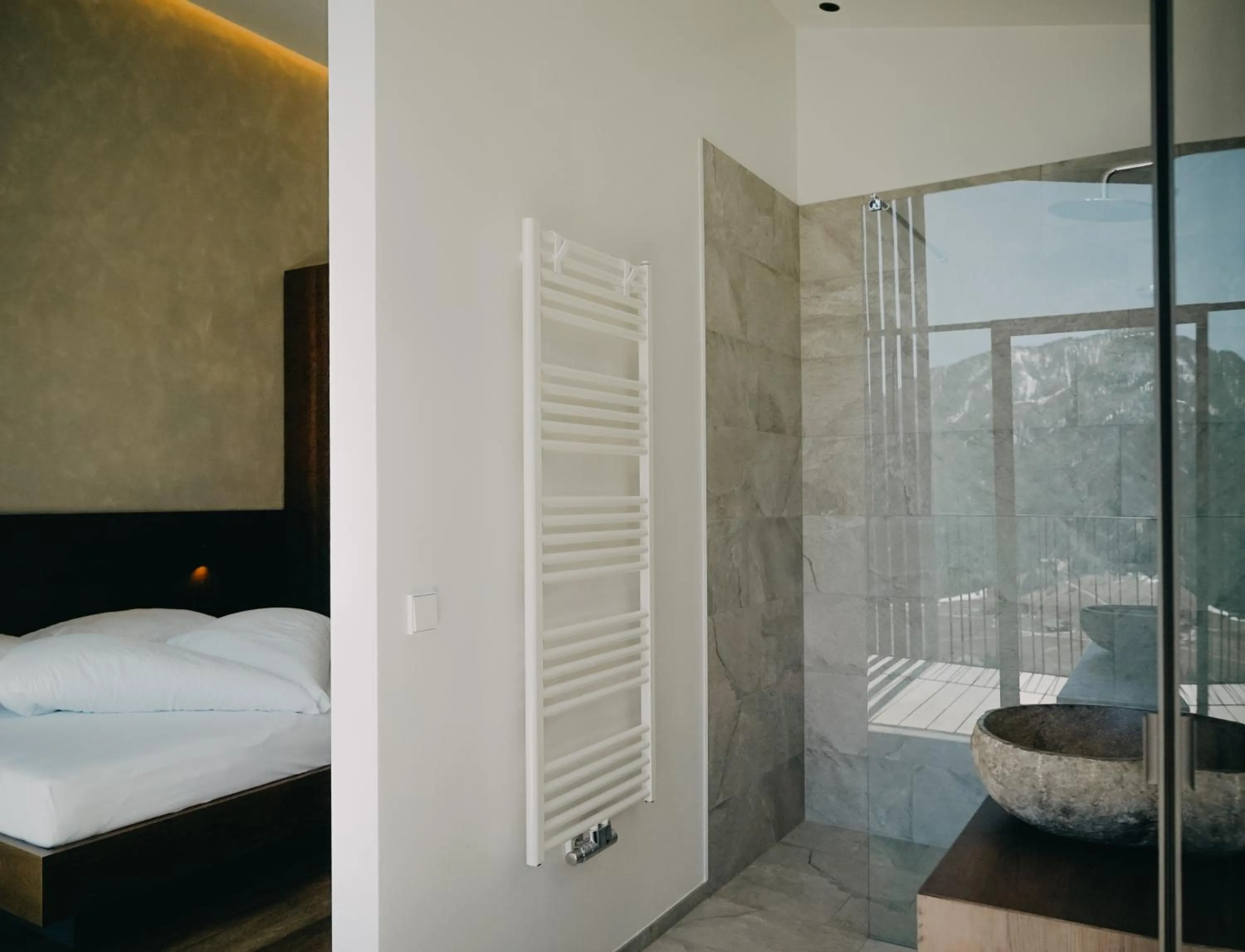 Bathroom, Bed in Mountain Residence Montana