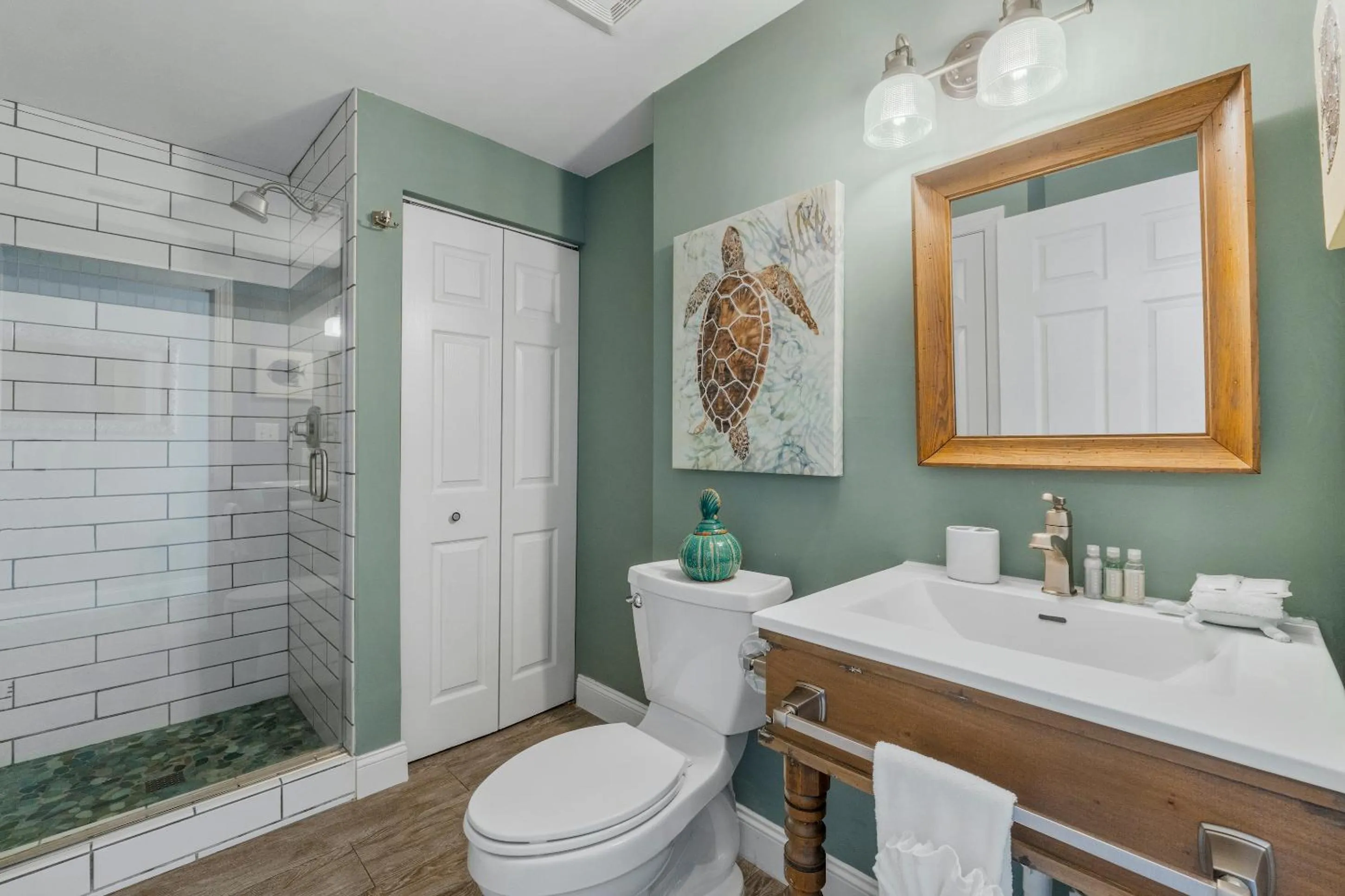 Shower in Majestic Sun Beach Resort by Panhandle Getaways