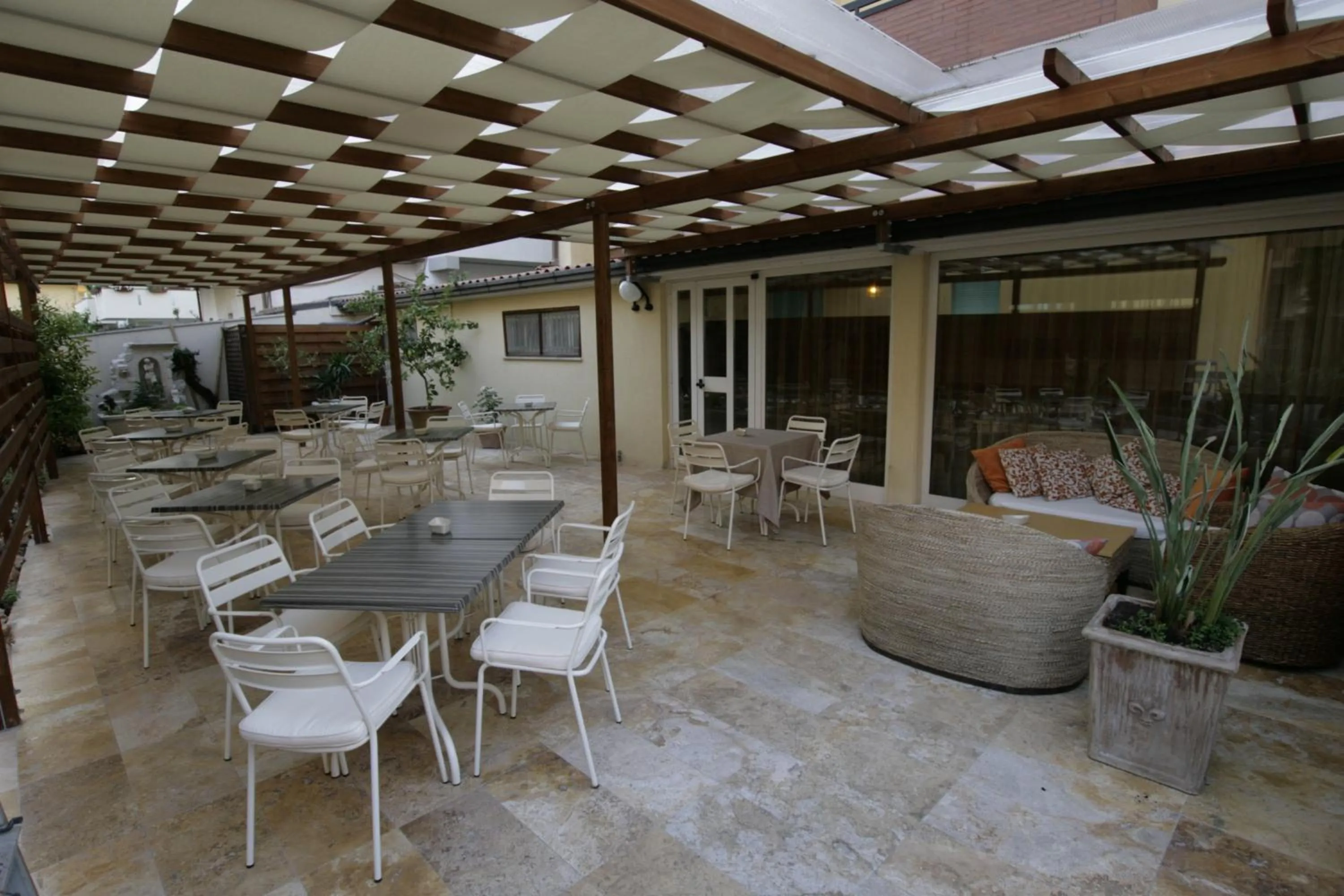 Patio in Hotel La Pergola
