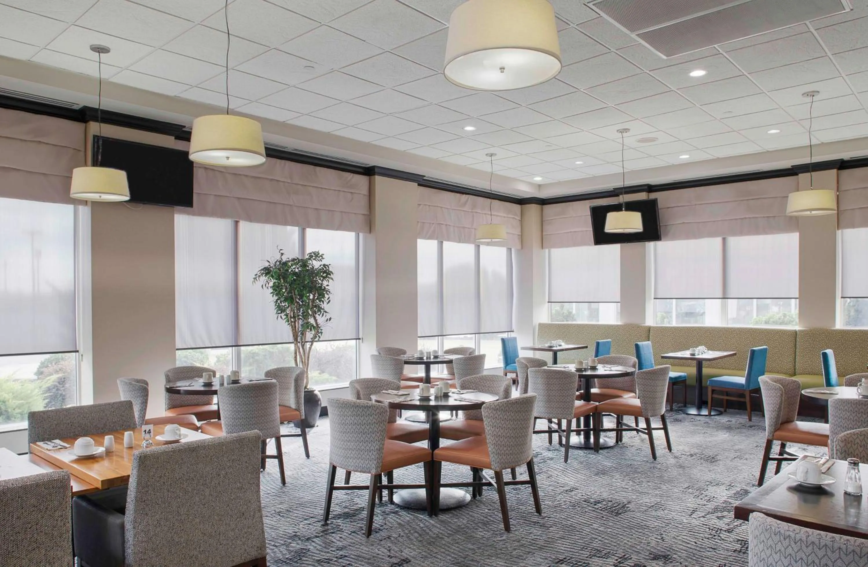 Restaurant/places to eat in Hilton Garden Inn Jonesboro