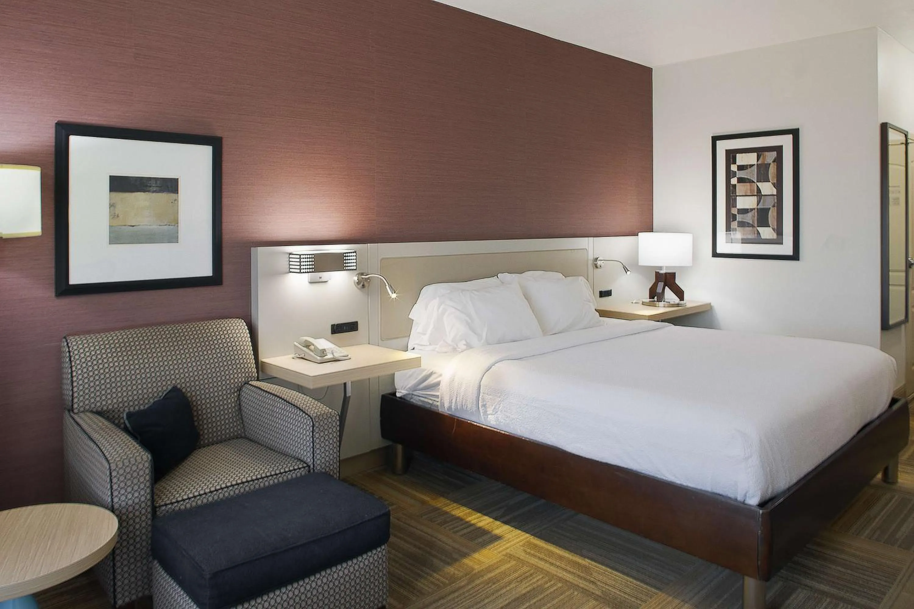 Bed in Hilton Garden Inn Jonesboro