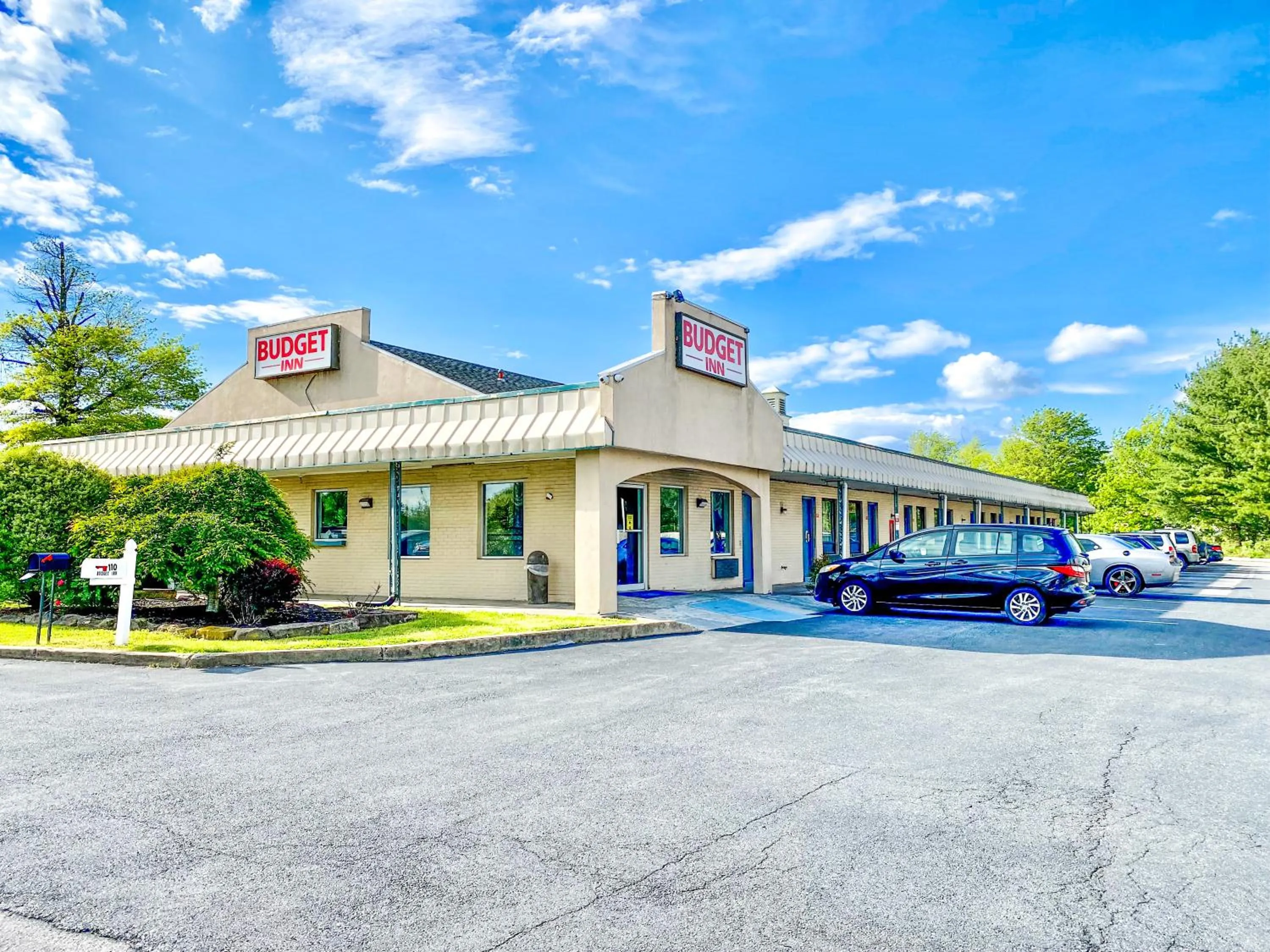 Property building in Budget Inn New Cumberland-Harrisburg-Hershey-York