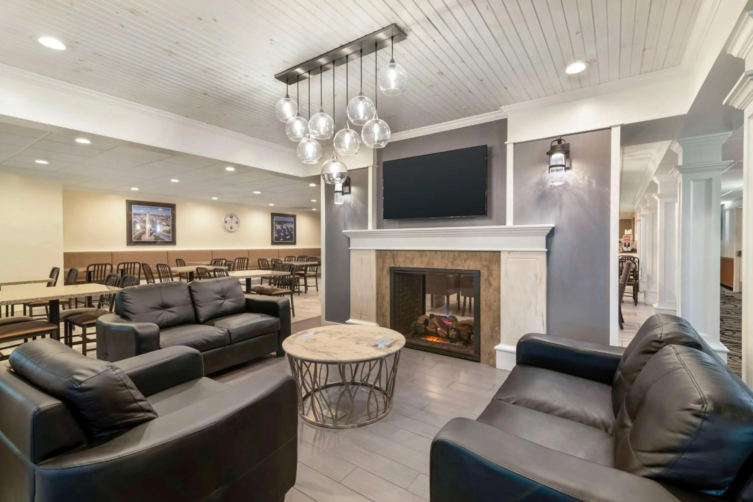 Breakfast in Best Western Plus Plattsburgh