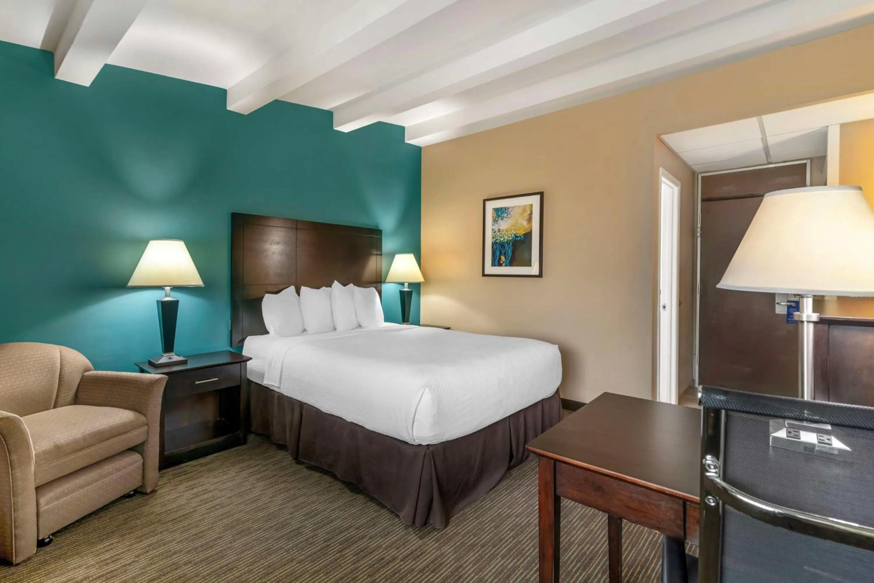 Bedroom, Bed in Best Western Plus Plattsburgh