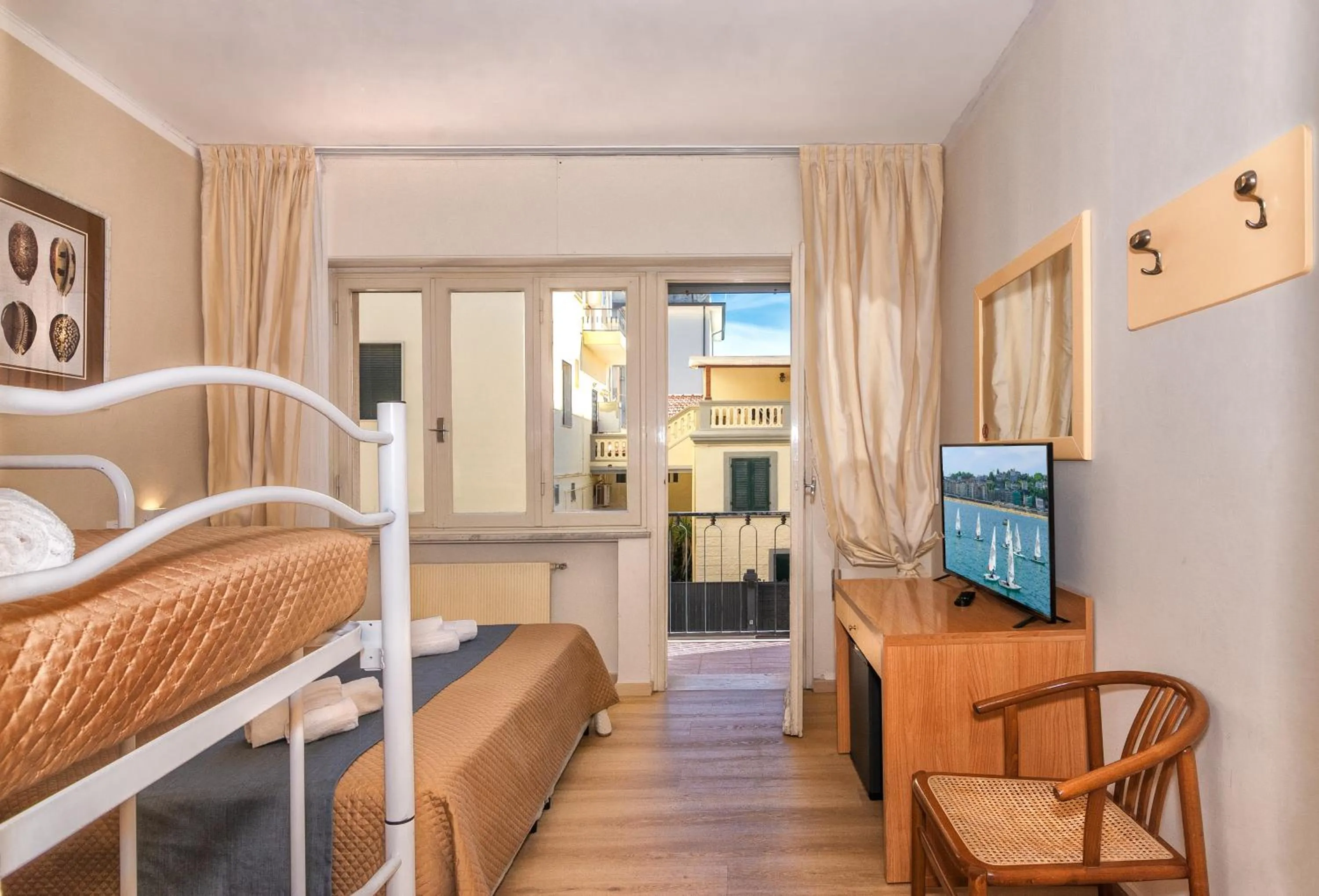 bunk bed, Bed in Hotel Stella D'Italia