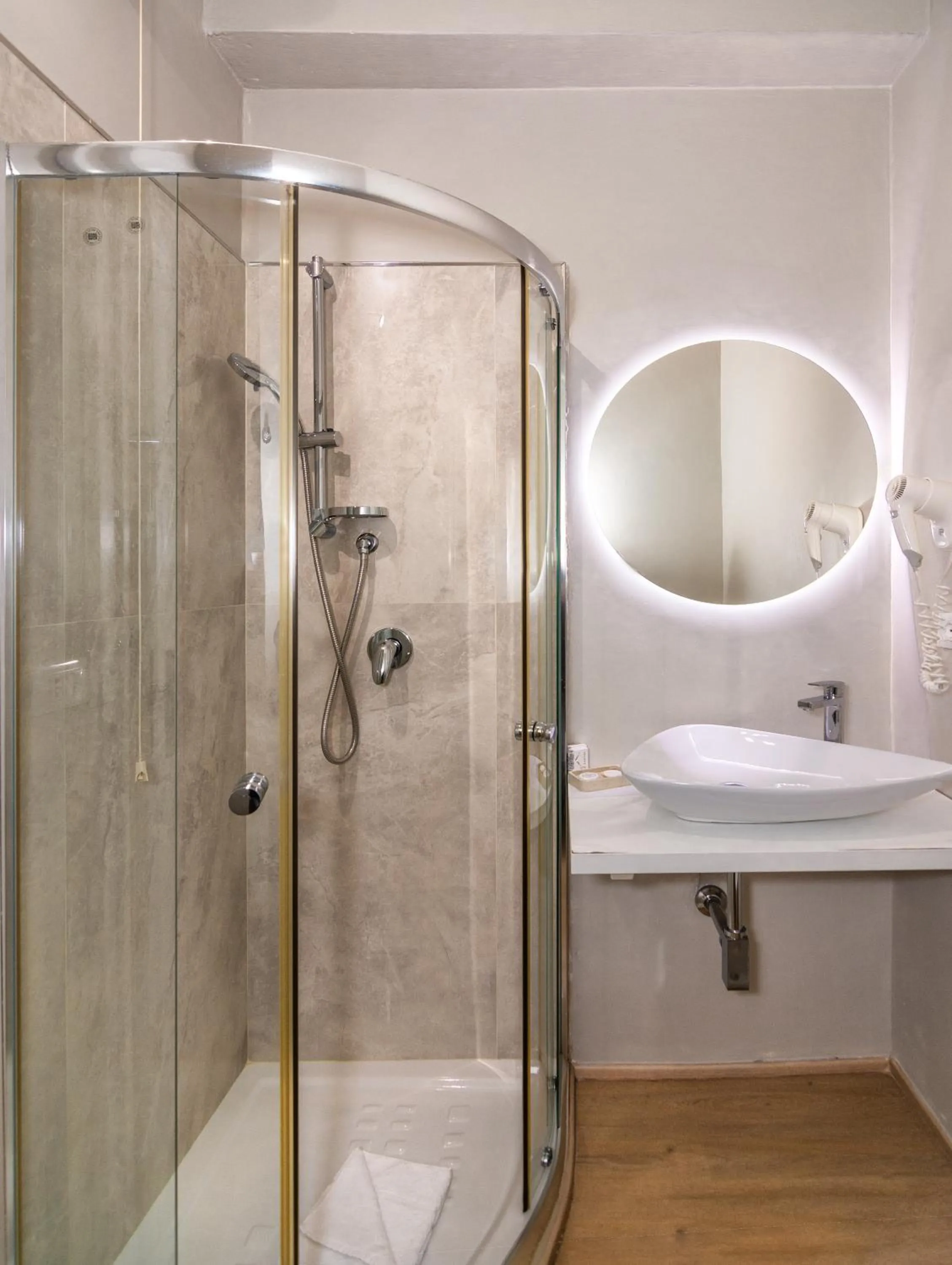 Bathroom in Hotel Stella D'Italia