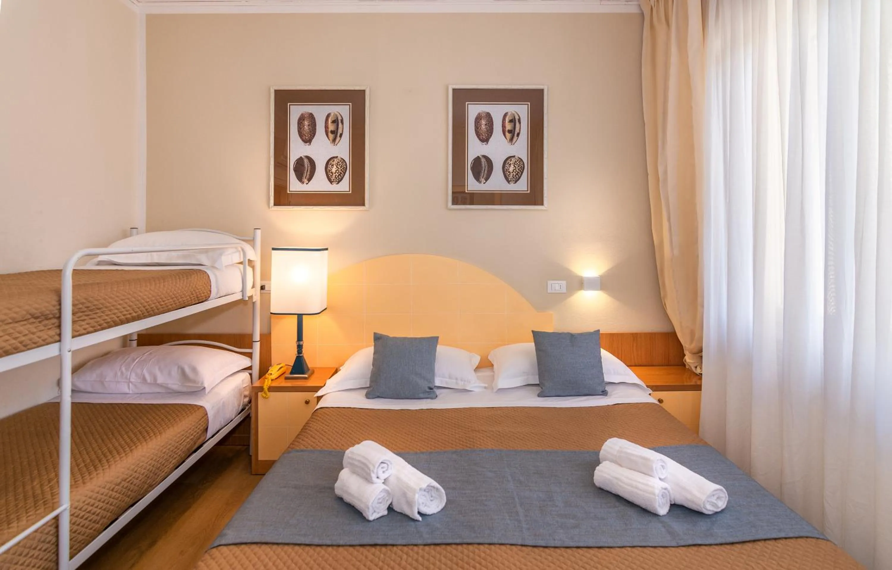 Bed in Hotel Stella D'Italia