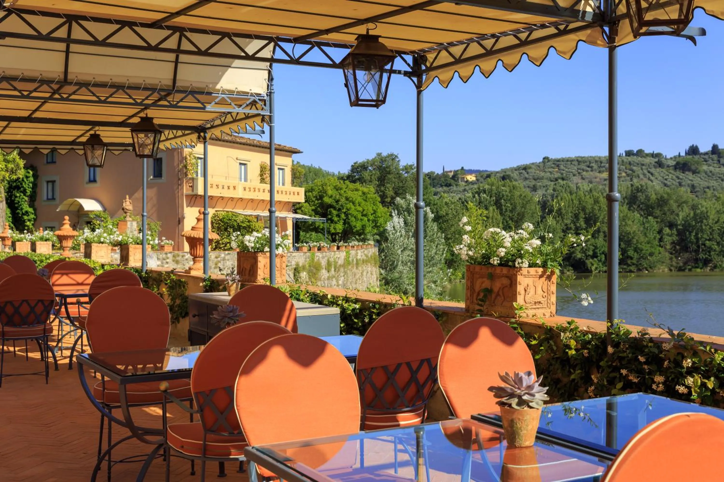 Restaurant/places to eat in Villa La Massa