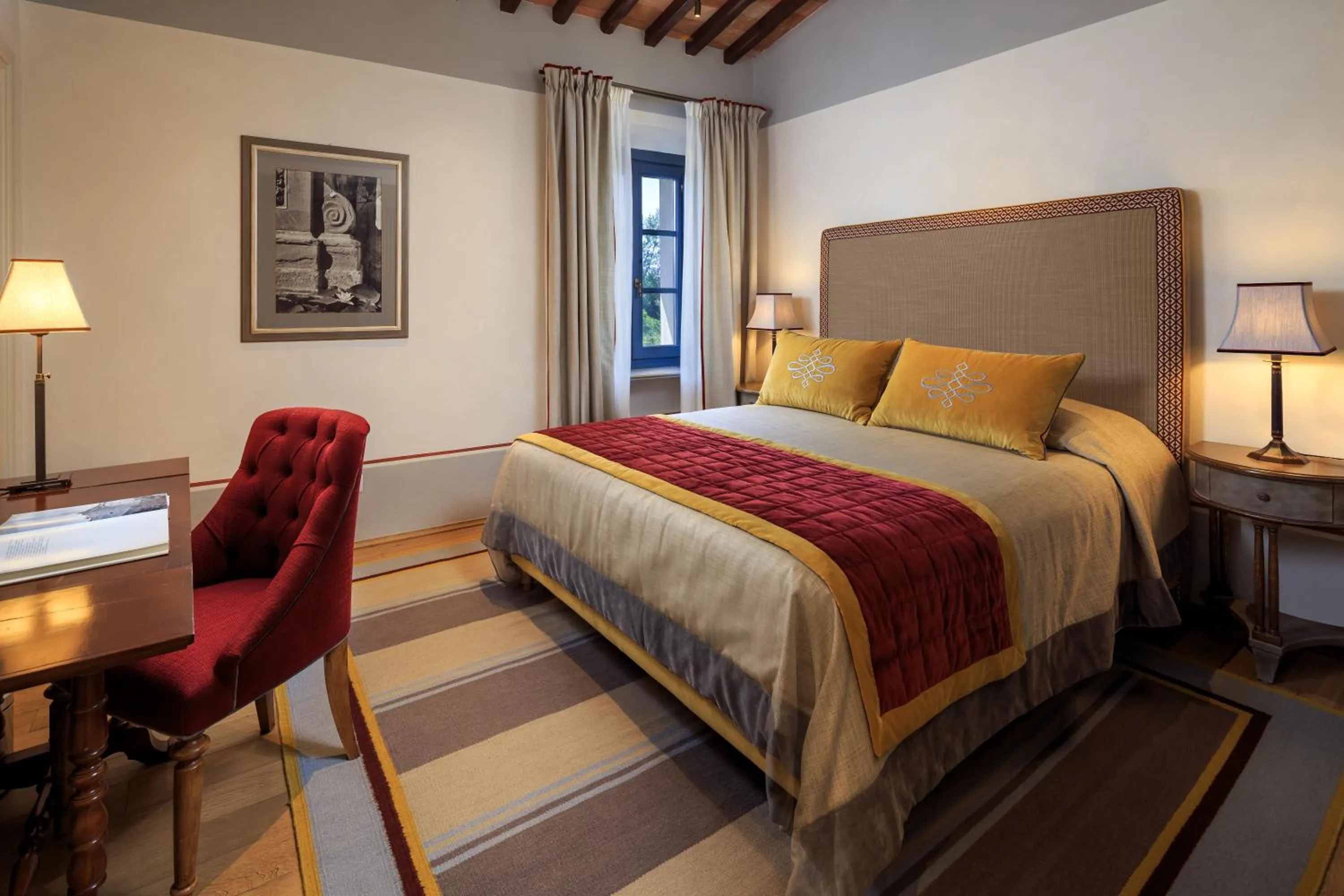 Bedroom, Bed in Villa La Massa