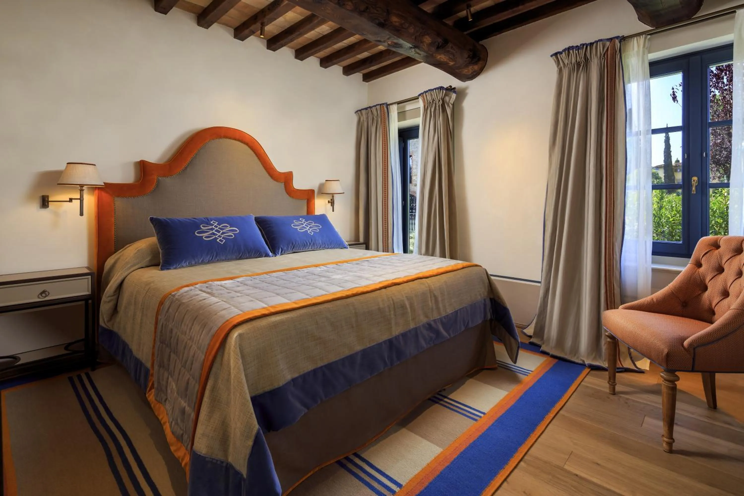Bedroom, Bed in Villa La Massa