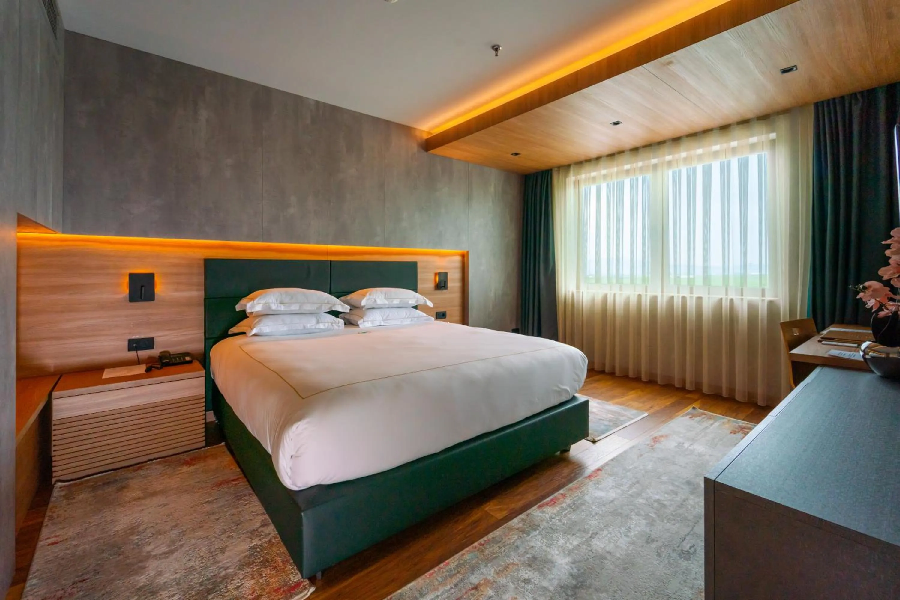 Bed in Emerald Hotel