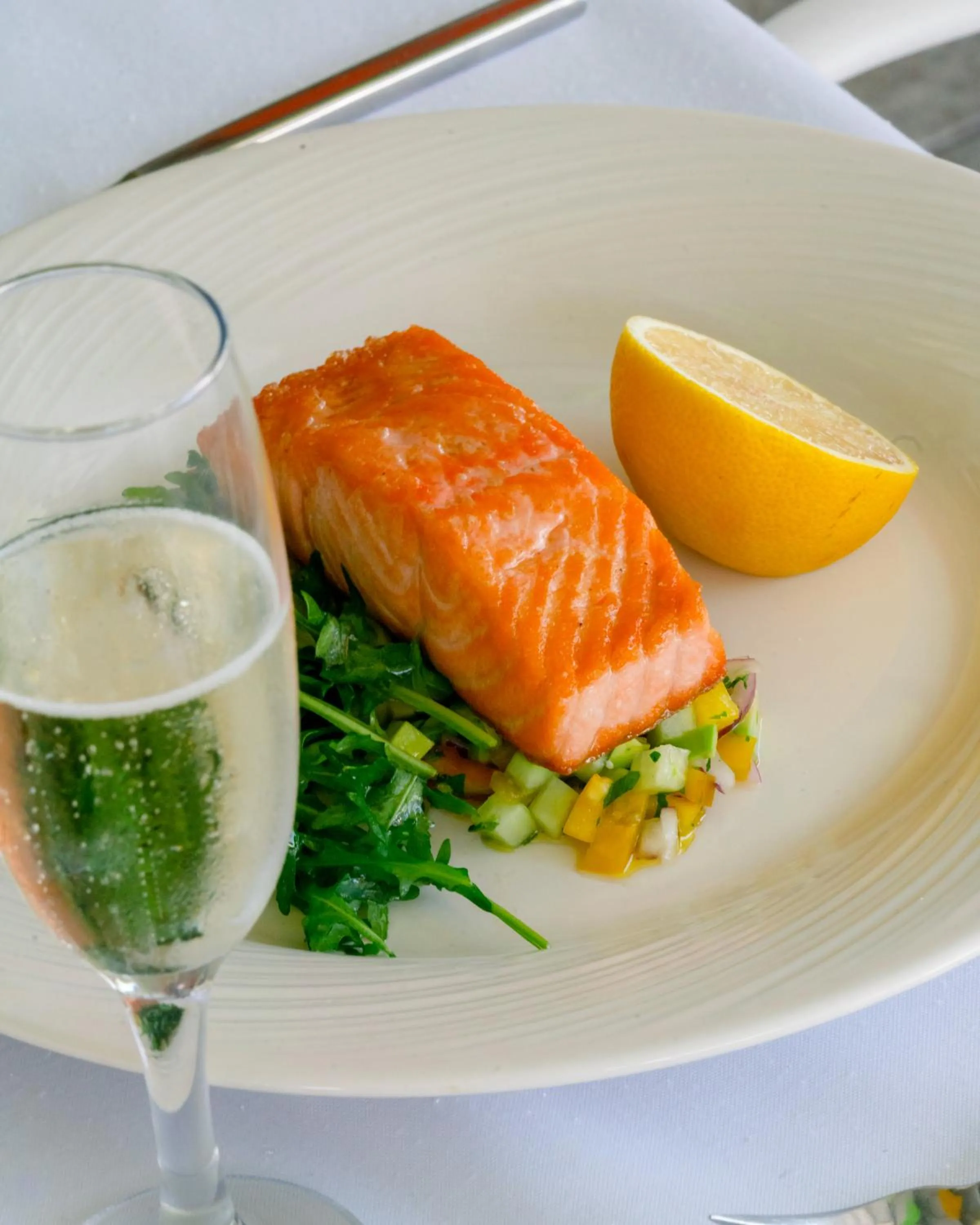 Restaurant/places to eat in Emerald Hotel