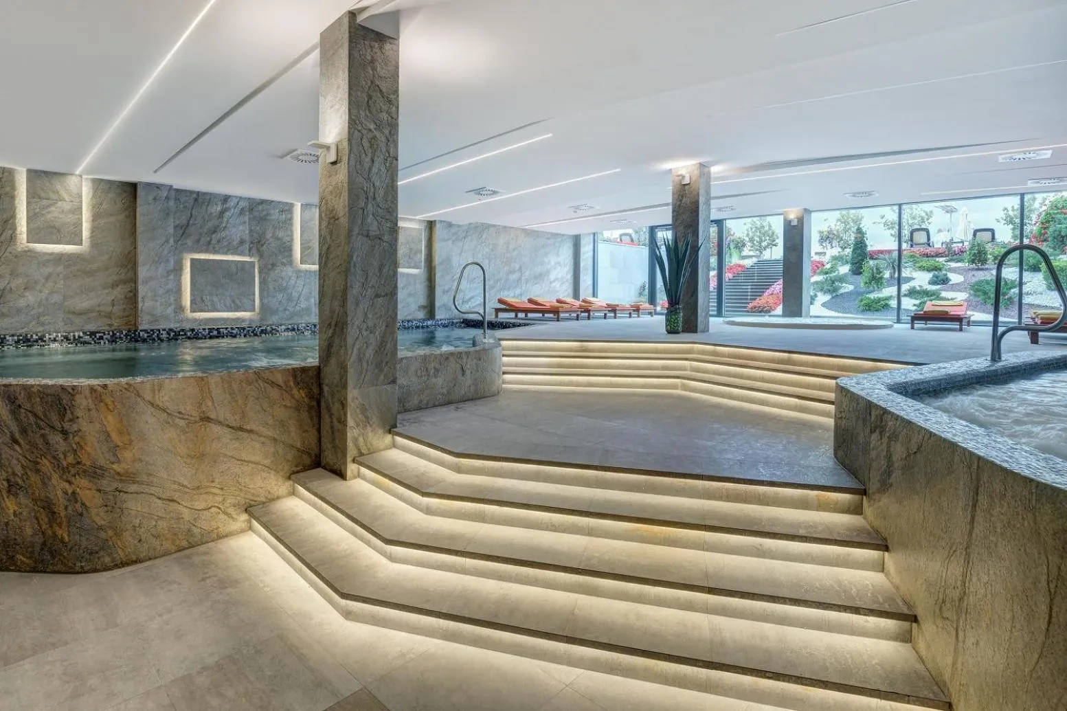 Spa and wellness centre/facilities in Emerald Hotel