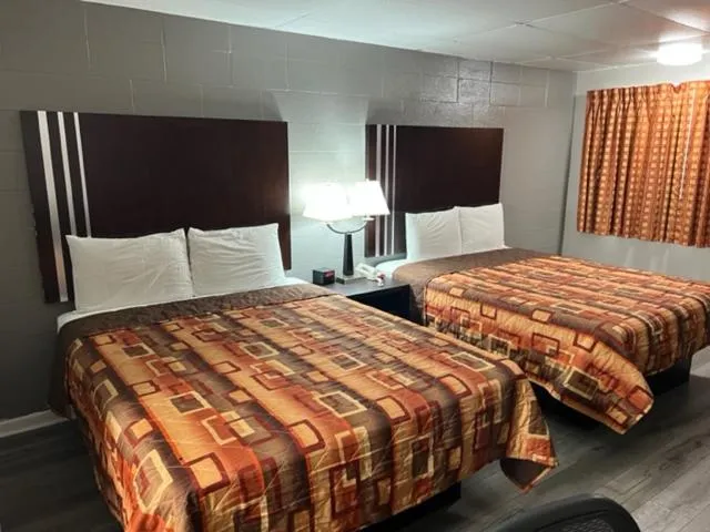 Bed in Scottish Inns Tonawanda