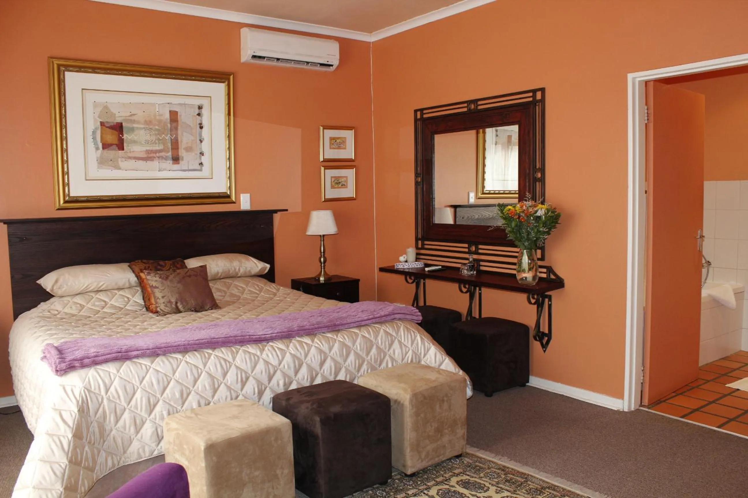 Bathroom, Bed in Primavera Guest House