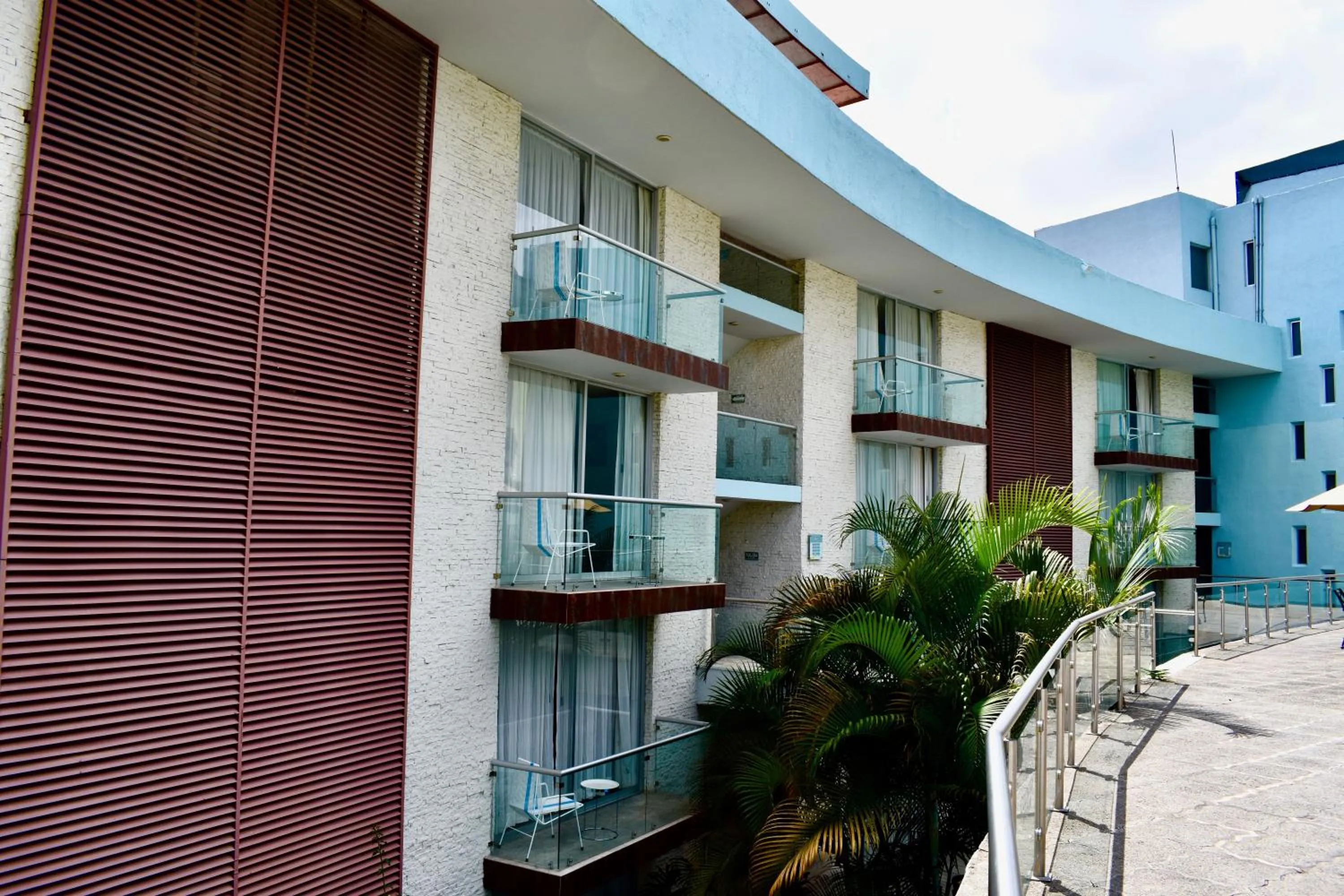 Balcony/Terrace in Country Hotel & Suites