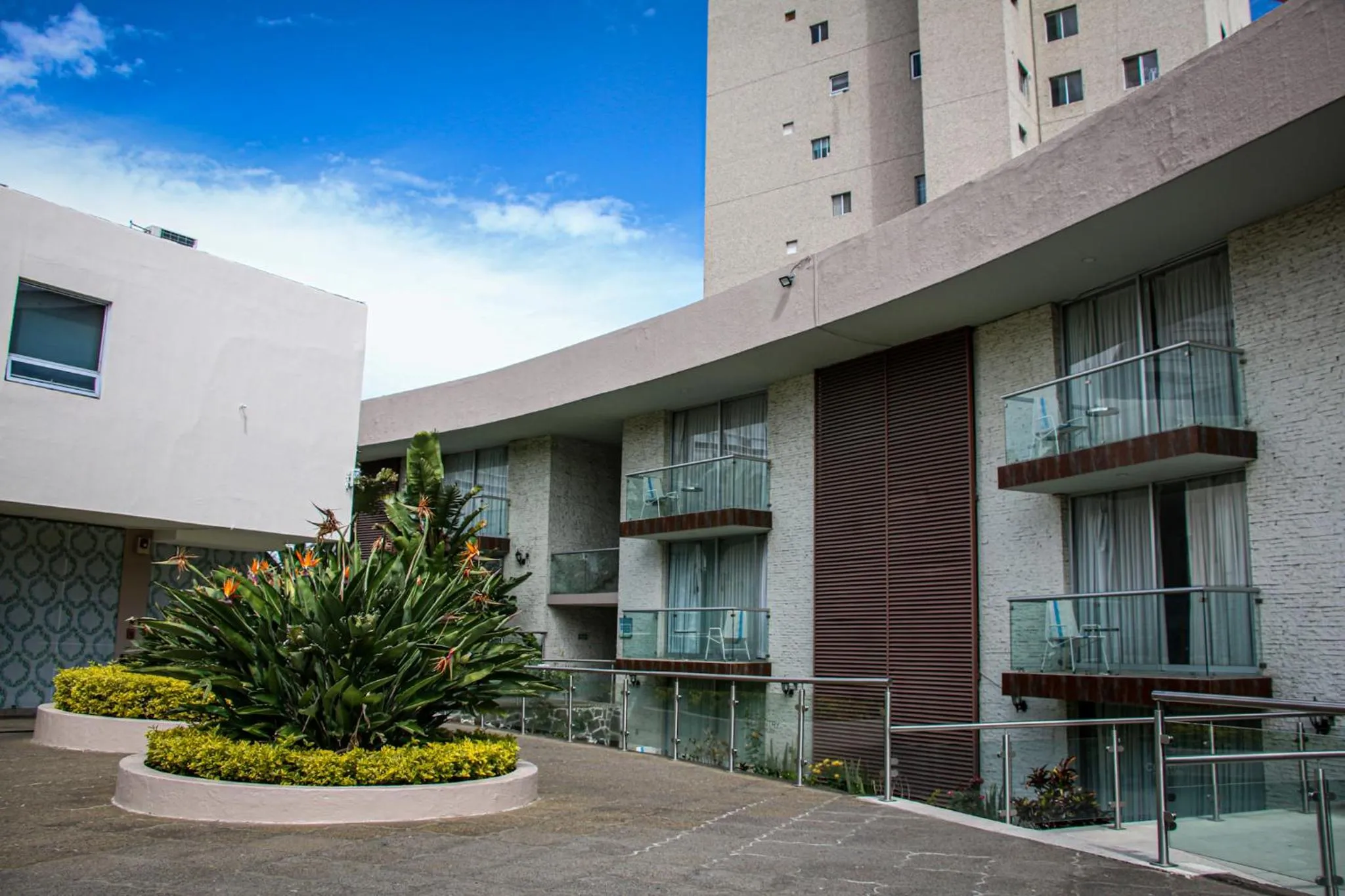 Facade/entrance in Country Hotel & Suites