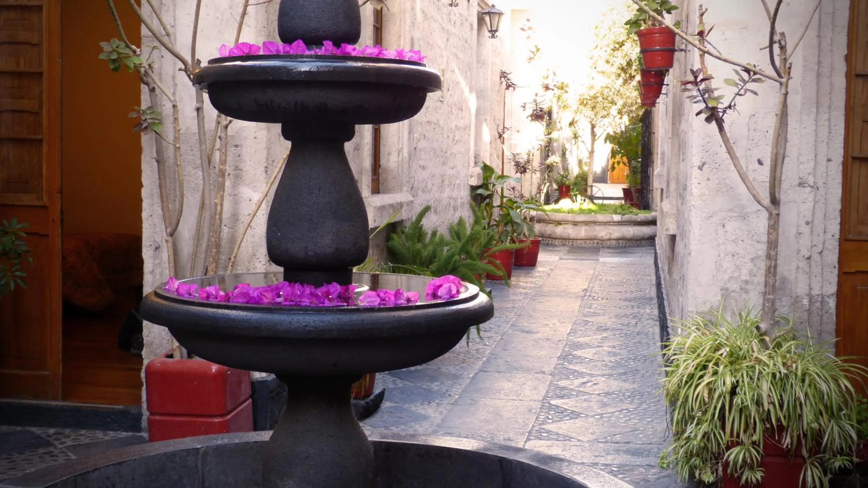 Property building in Majestad Hotel Boutique