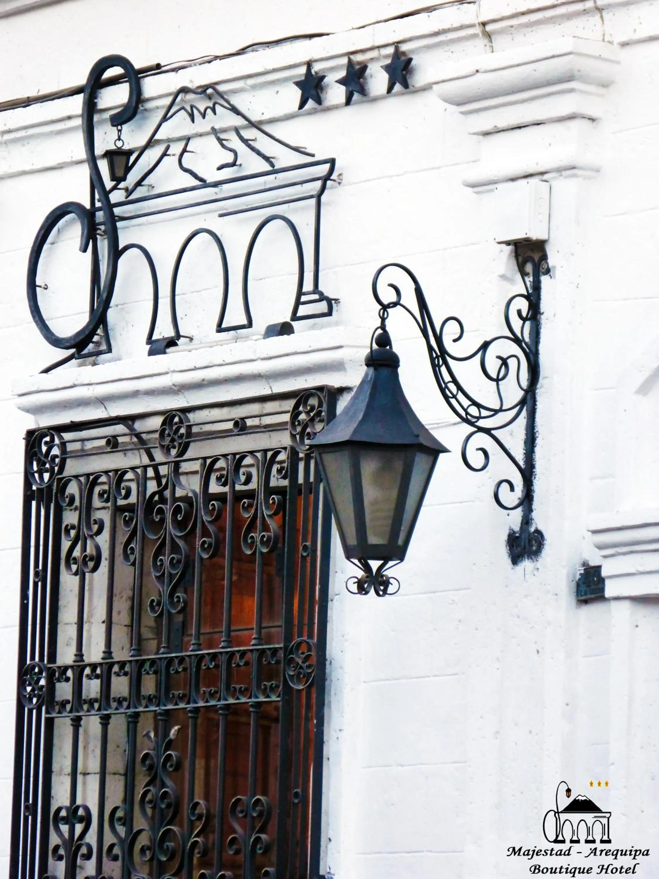 Property logo or sign in Majestad Hotel Boutique