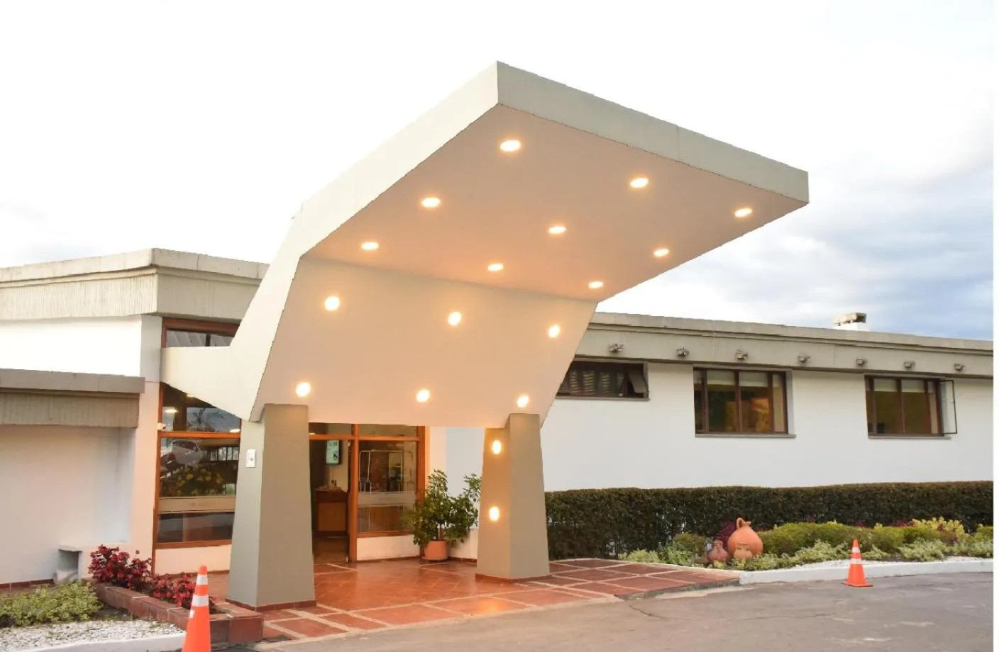 Facade/entrance in D'Acosta Hotel Sochagota